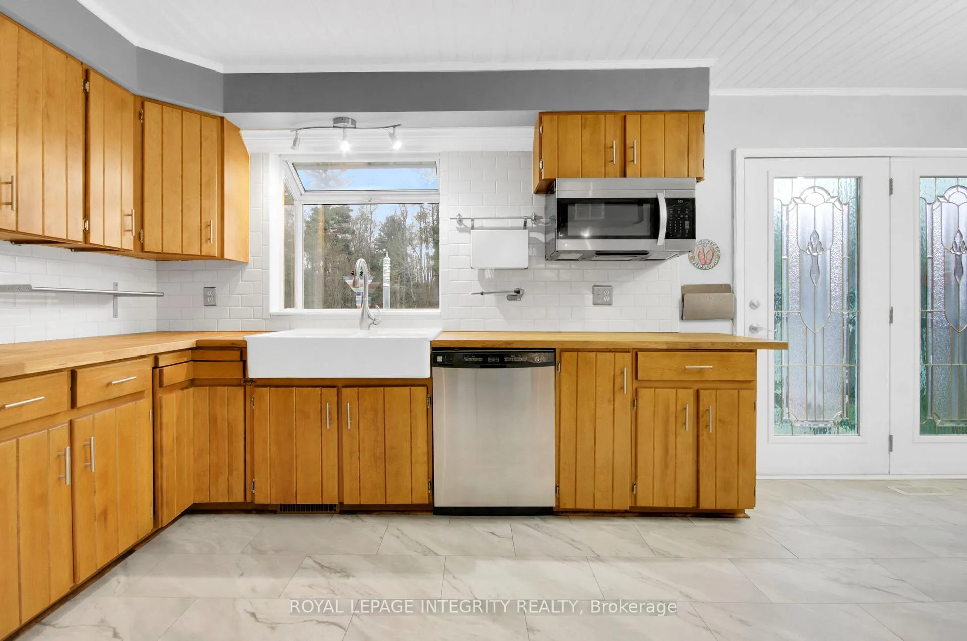Photo 7 of 4005 Weir Road, Augusta, Augusta Twp — HOMEH
