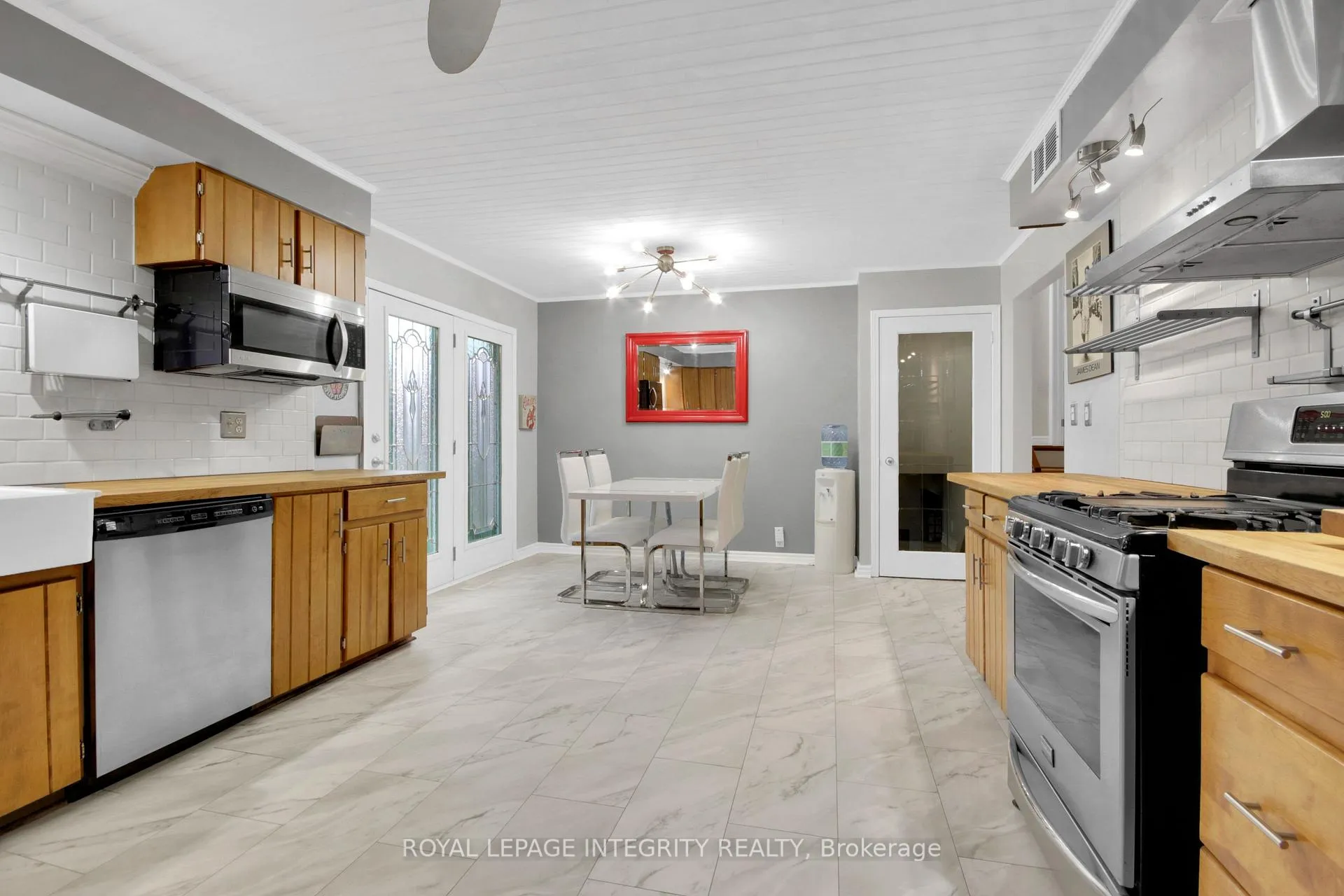 Photo 8 of 4005 Weir Road, Augusta, Augusta Twp — HOMEH