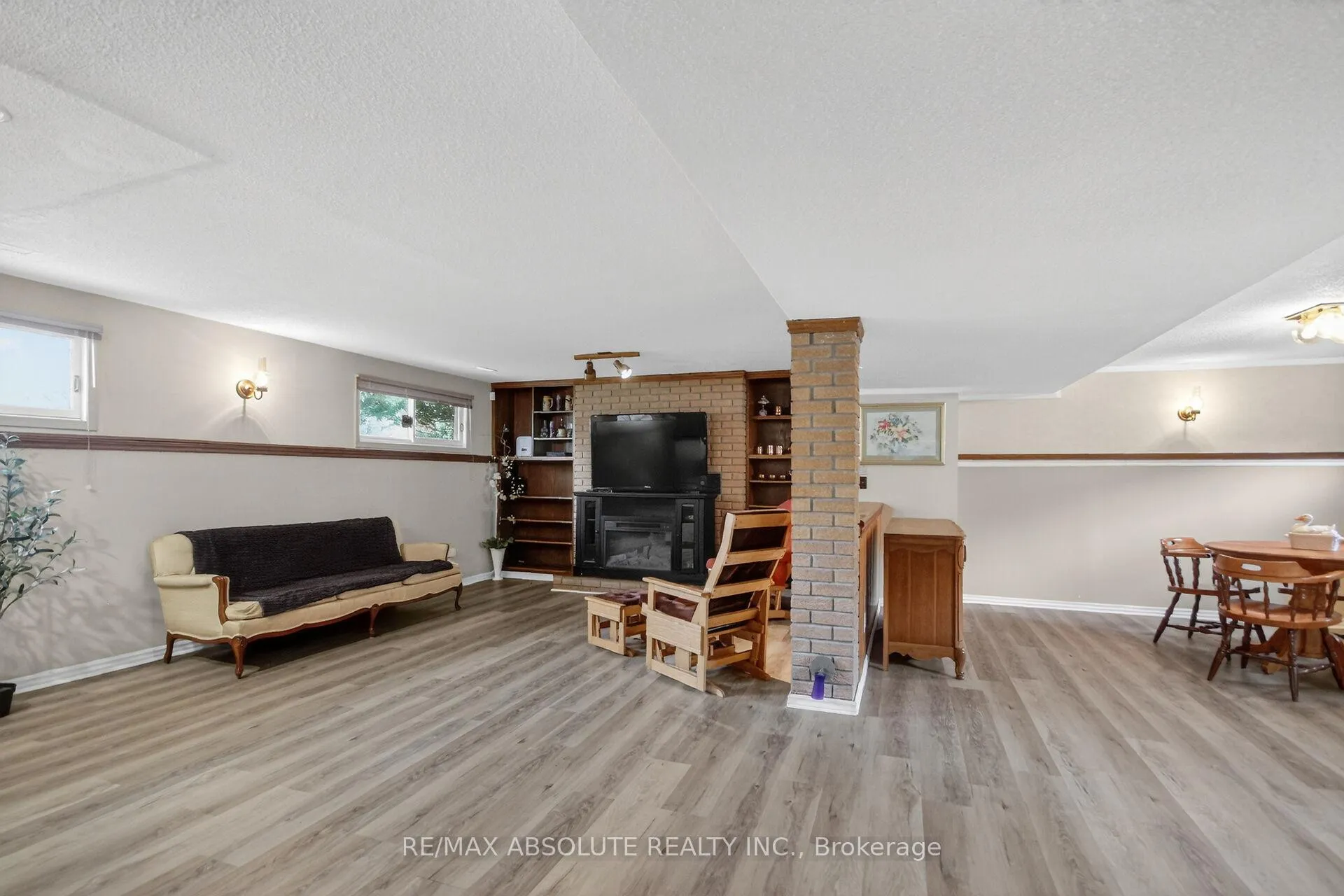 Photo 36 of 9 Mac Storey Street, Ottawa, Richmond — HOMEH