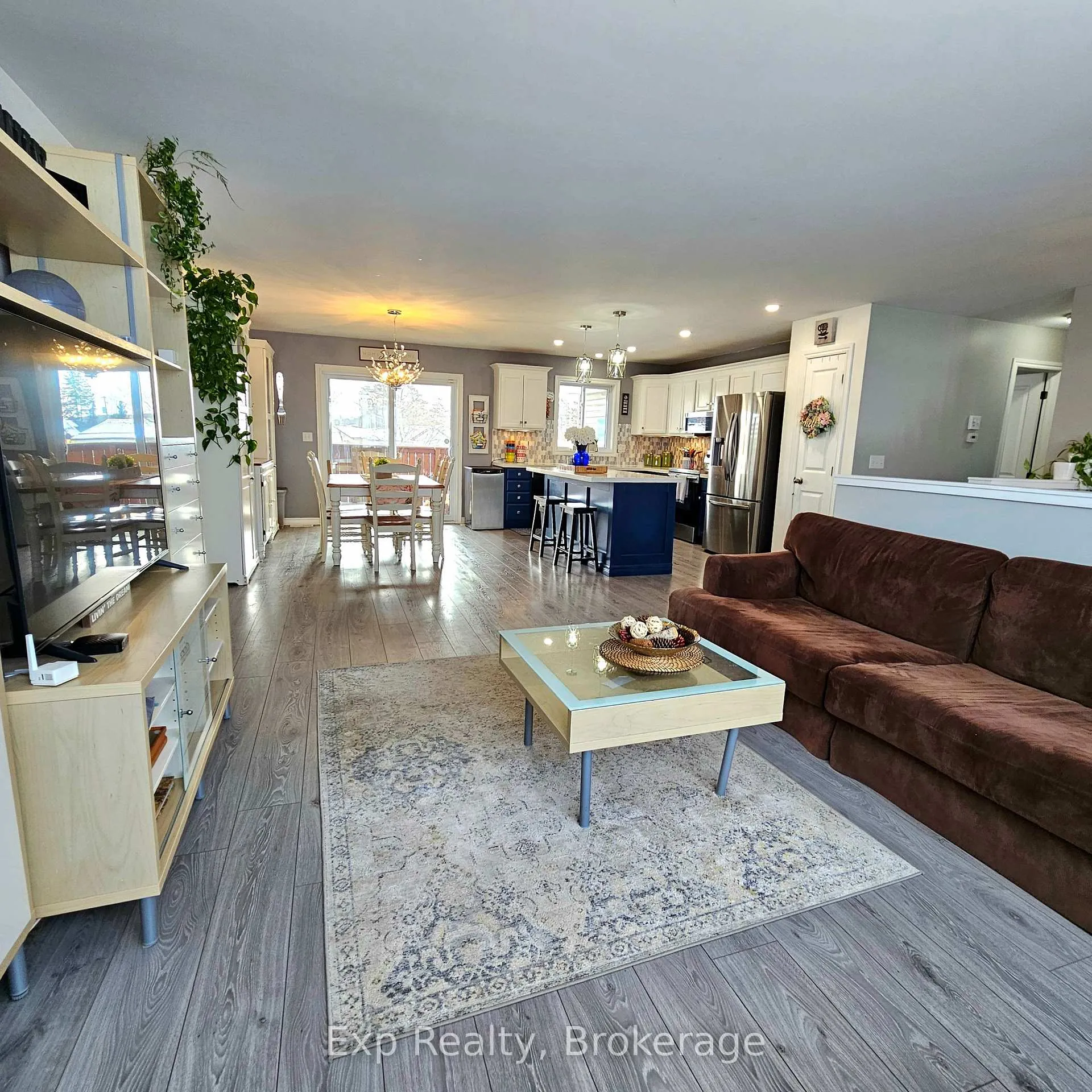 Photo 5 of 7 Rosewood Drive, Quinte West, Frankford Ward — HOMEH