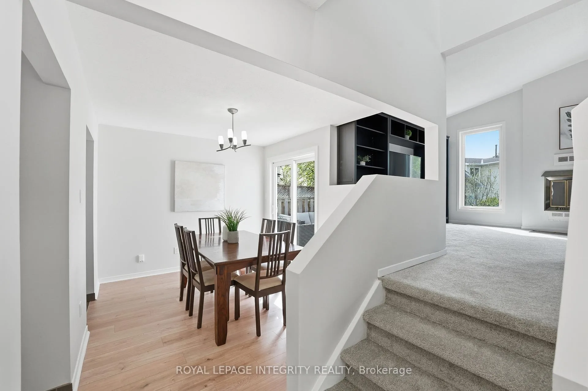 Photo 12 of 40 Barra Avenue, Ottawa, Kanata - Glencairn/Hazeldean — HOMEH