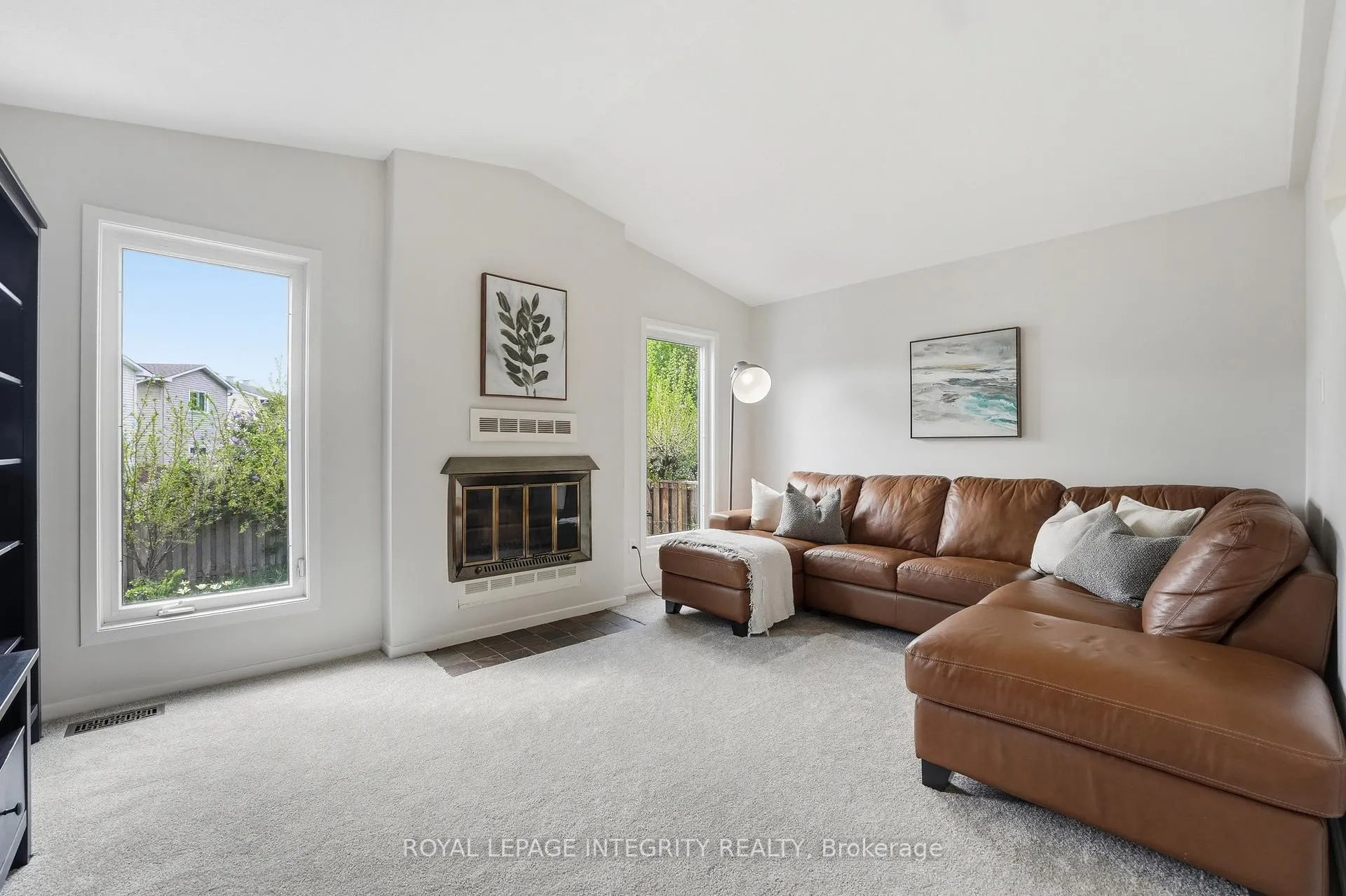 Photo 14 of 40 Barra Avenue, Ottawa, Kanata - Glencairn/Hazeldean — HOMEH