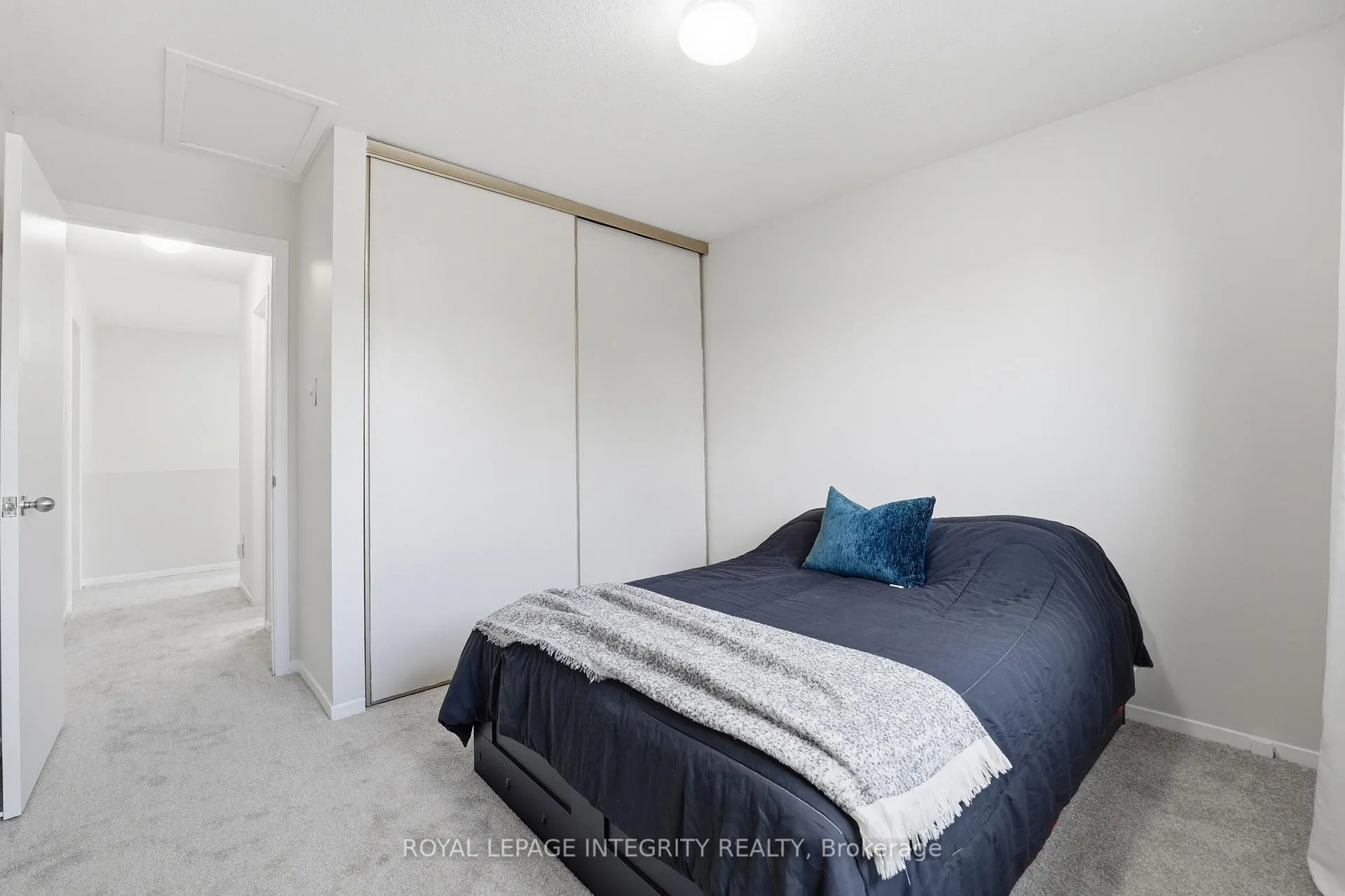 Photo 20 of 40 Barra Avenue, Ottawa, Kanata - Glencairn/Hazeldean — HOMEH