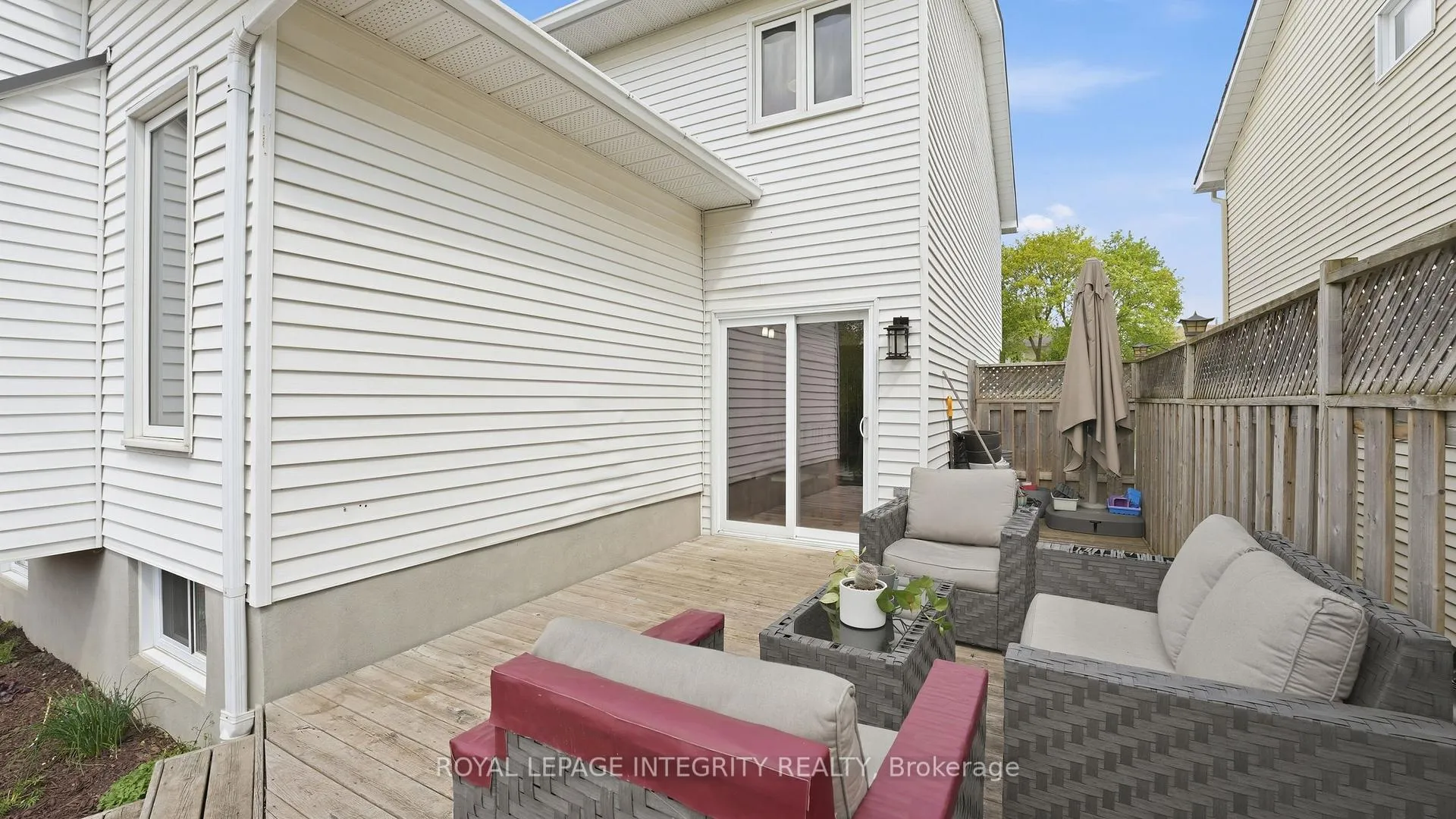 Photo 31 of 40 Barra Avenue, Ottawa, Kanata - Glencairn/Hazeldean — HOMEH