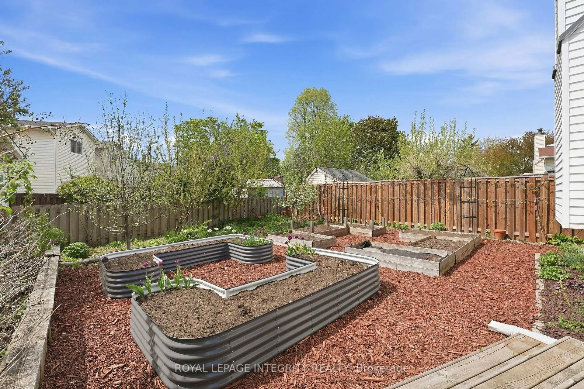 Photo 33 of 40 Barra Avenue, Ottawa, Kanata - Glencairn/Hazeldean — HOMEH