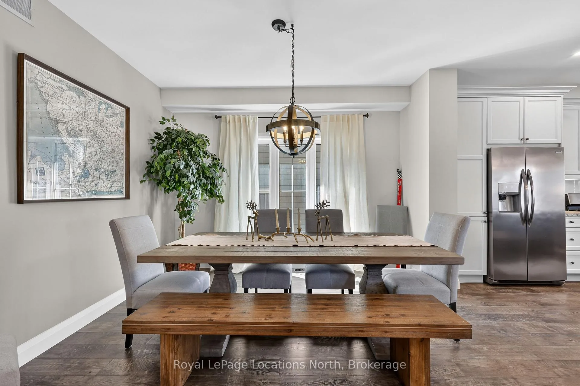 Photo 5 of 205 Yellow Birch Crescent, Blue Mountains — HOMEH