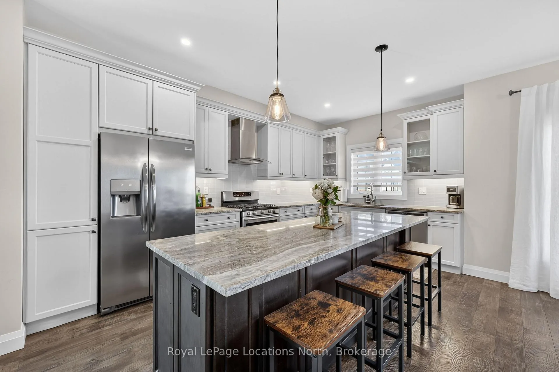 Photo 7 of 205 Yellow Birch Crescent, Blue Mountains — HOMEH