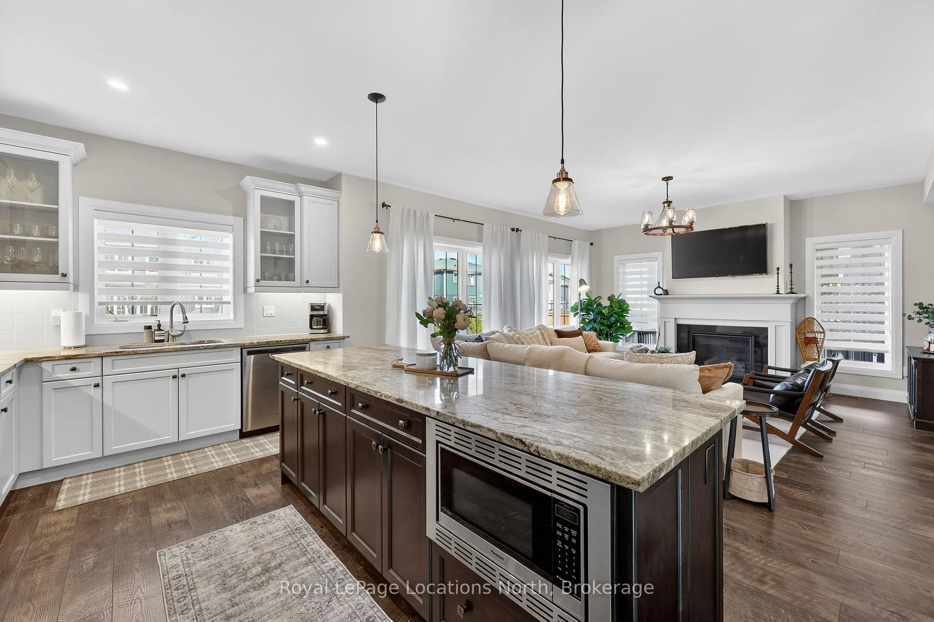 Photo 10 of 205 Yellow Birch Crescent, Blue Mountains — HOMEH