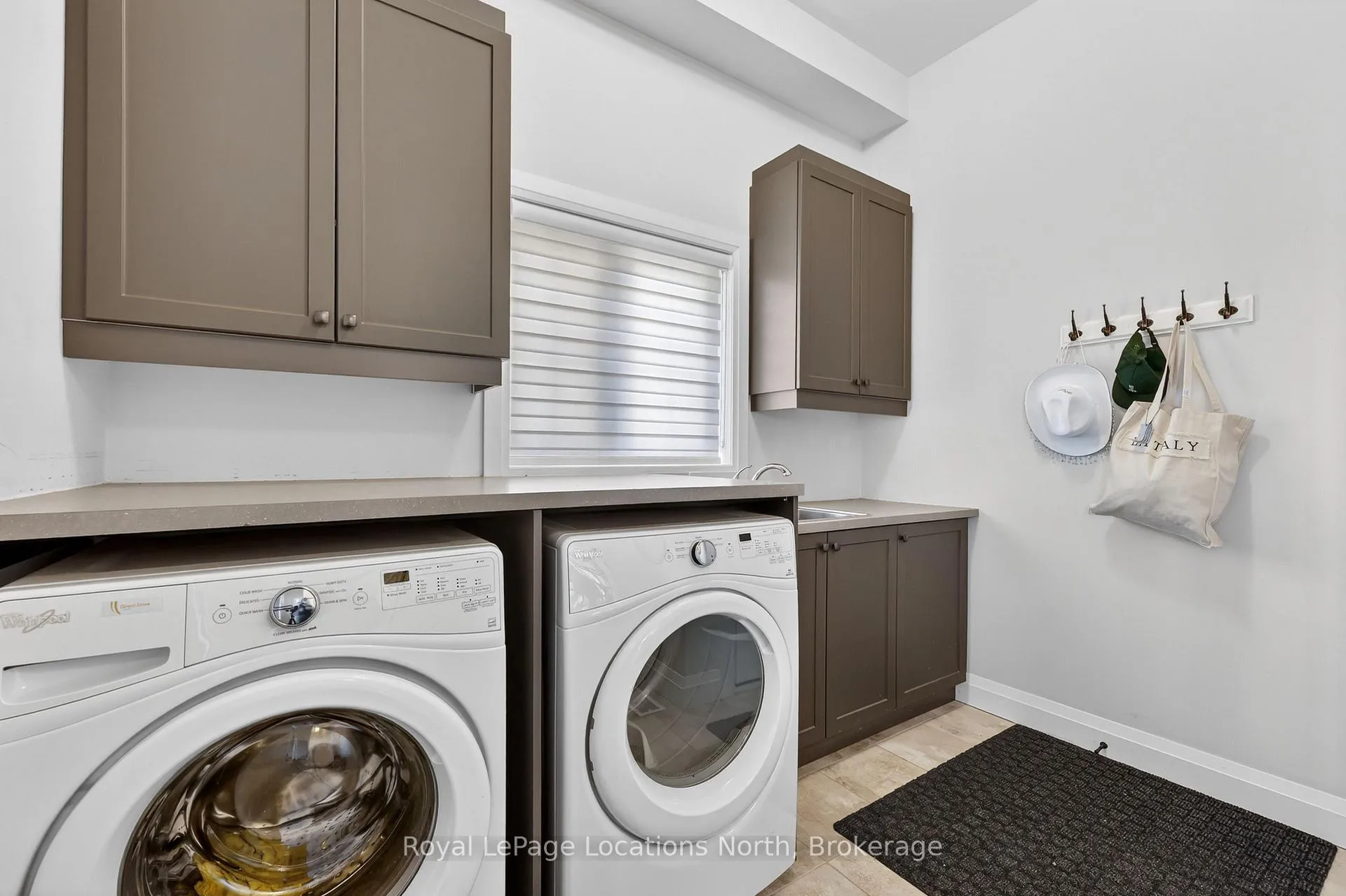 Photo 18 of 205 Yellow Birch Crescent, Blue Mountains — HOMEH