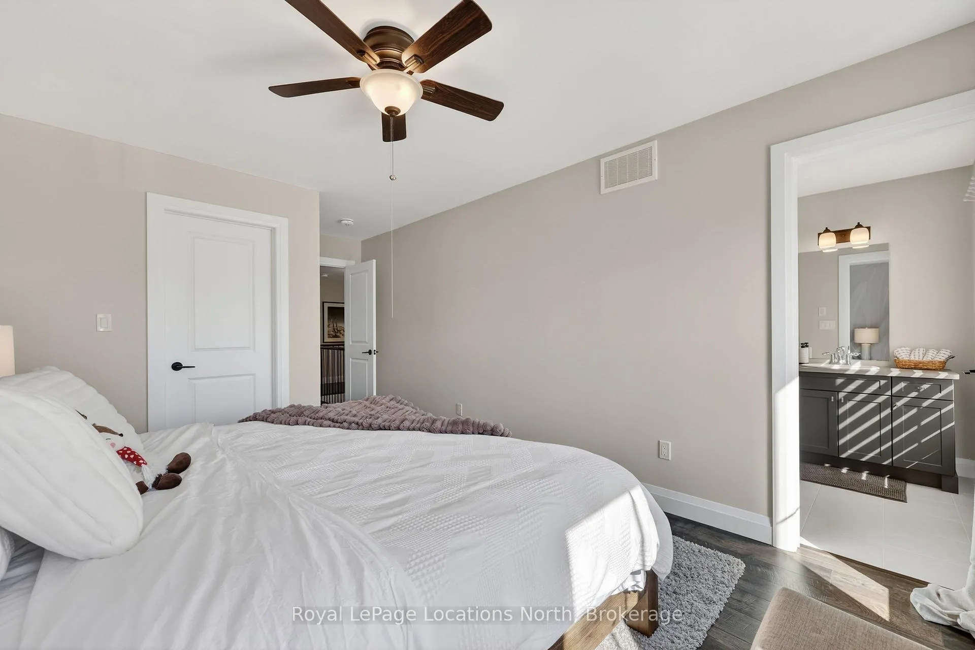 Photo 32 of 205 Yellow Birch Crescent, Blue Mountains — HOMEH