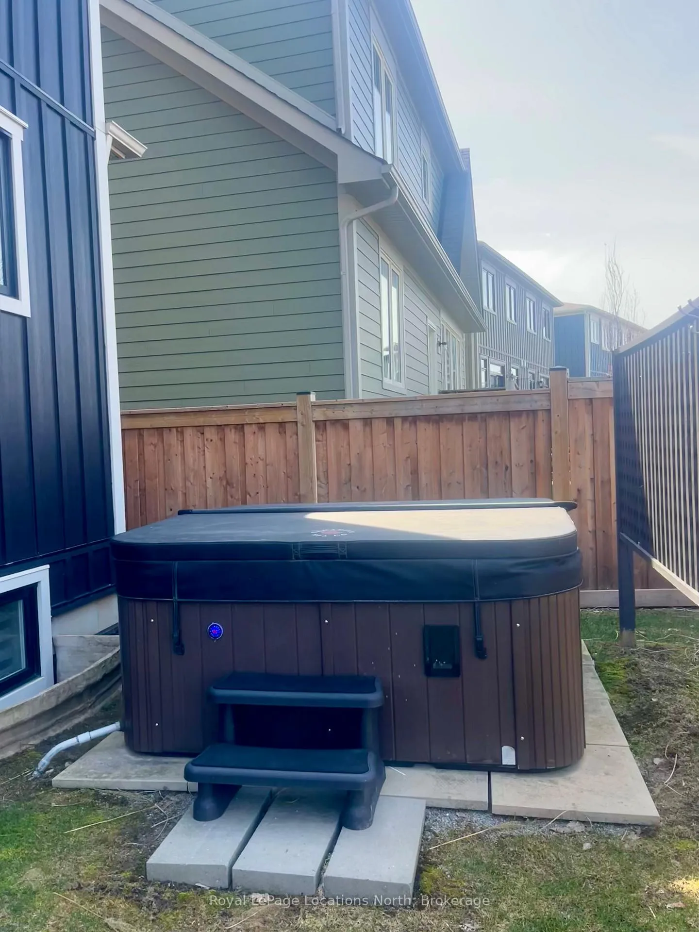 Photo 43 of 205 Yellow Birch Crescent, Blue Mountains — HOMEH