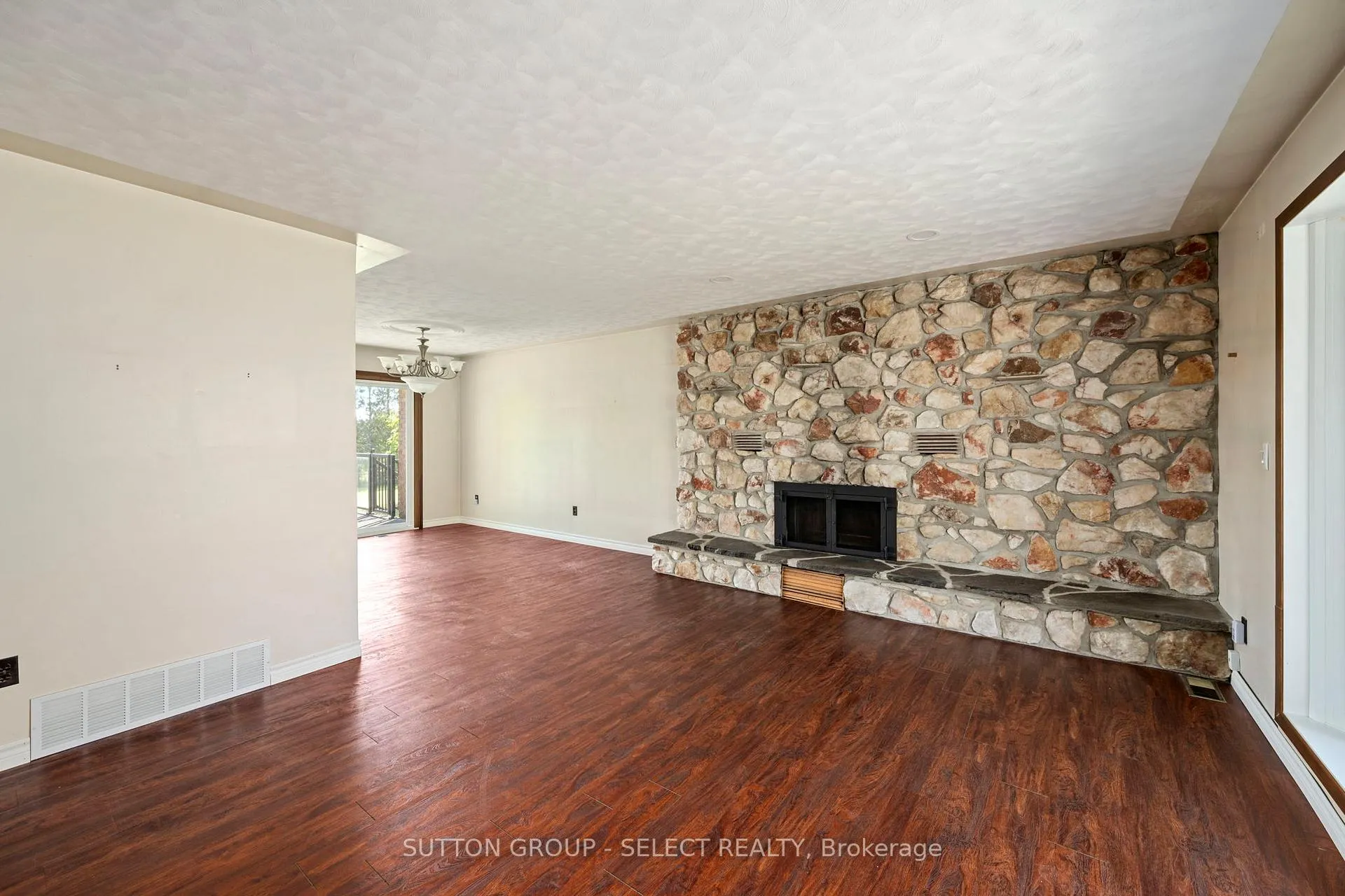 Photo 15 of 25752 Poplar Hill Road, Middlesex Centre, Rural Middlesex Centre — HOMEH