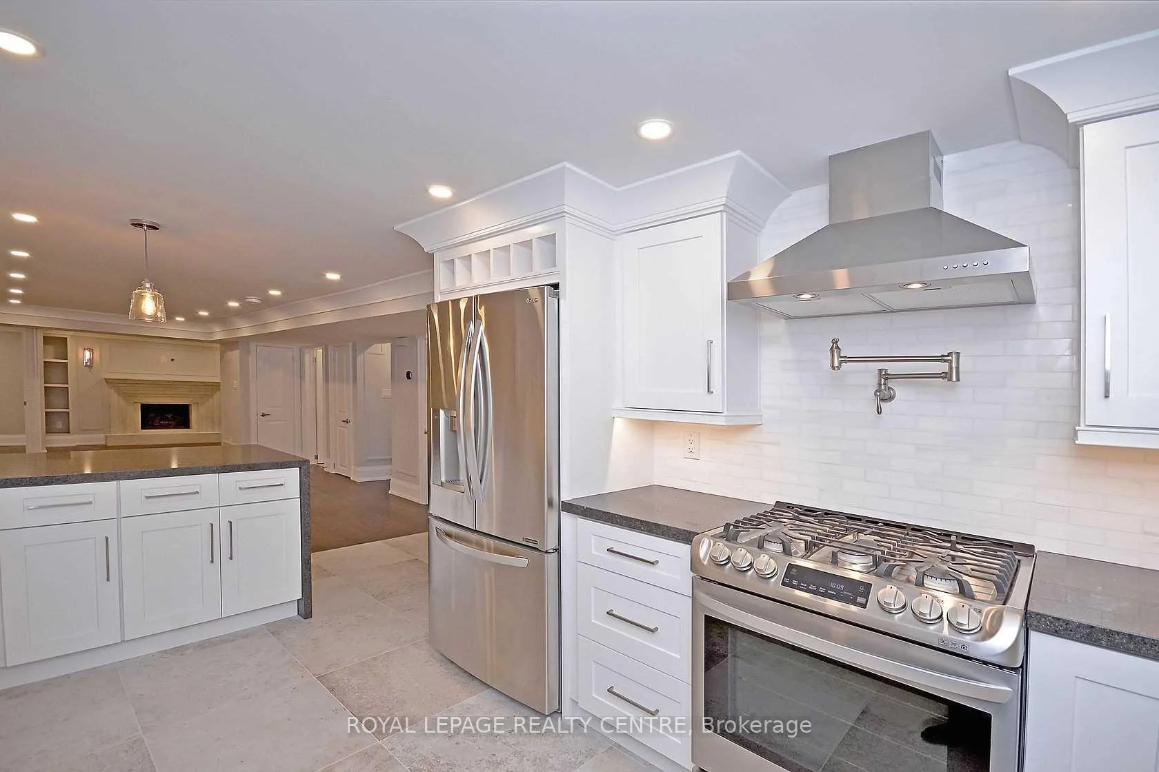 Photo 10 of Unit Lower, 326 Slade Crescent, Oakville, West — HOMEH