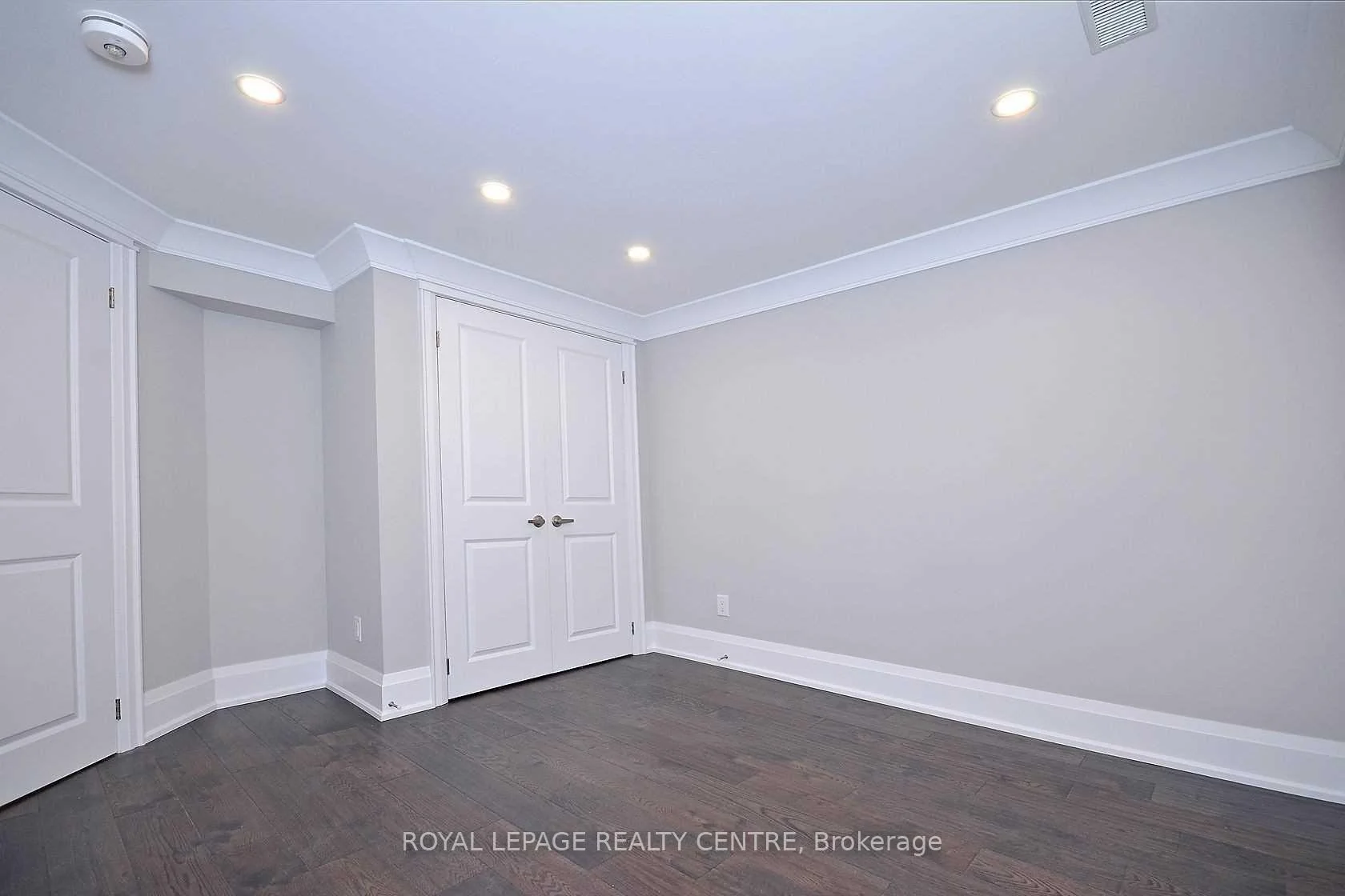 Photo 19 of Unit Lower, 326 Slade Crescent, Oakville, West — HOMEH