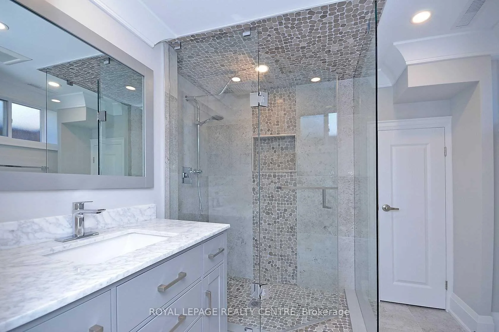 Photo 44 of Unit Lower, 326 Slade Crescent, Oakville, West — HOMEH