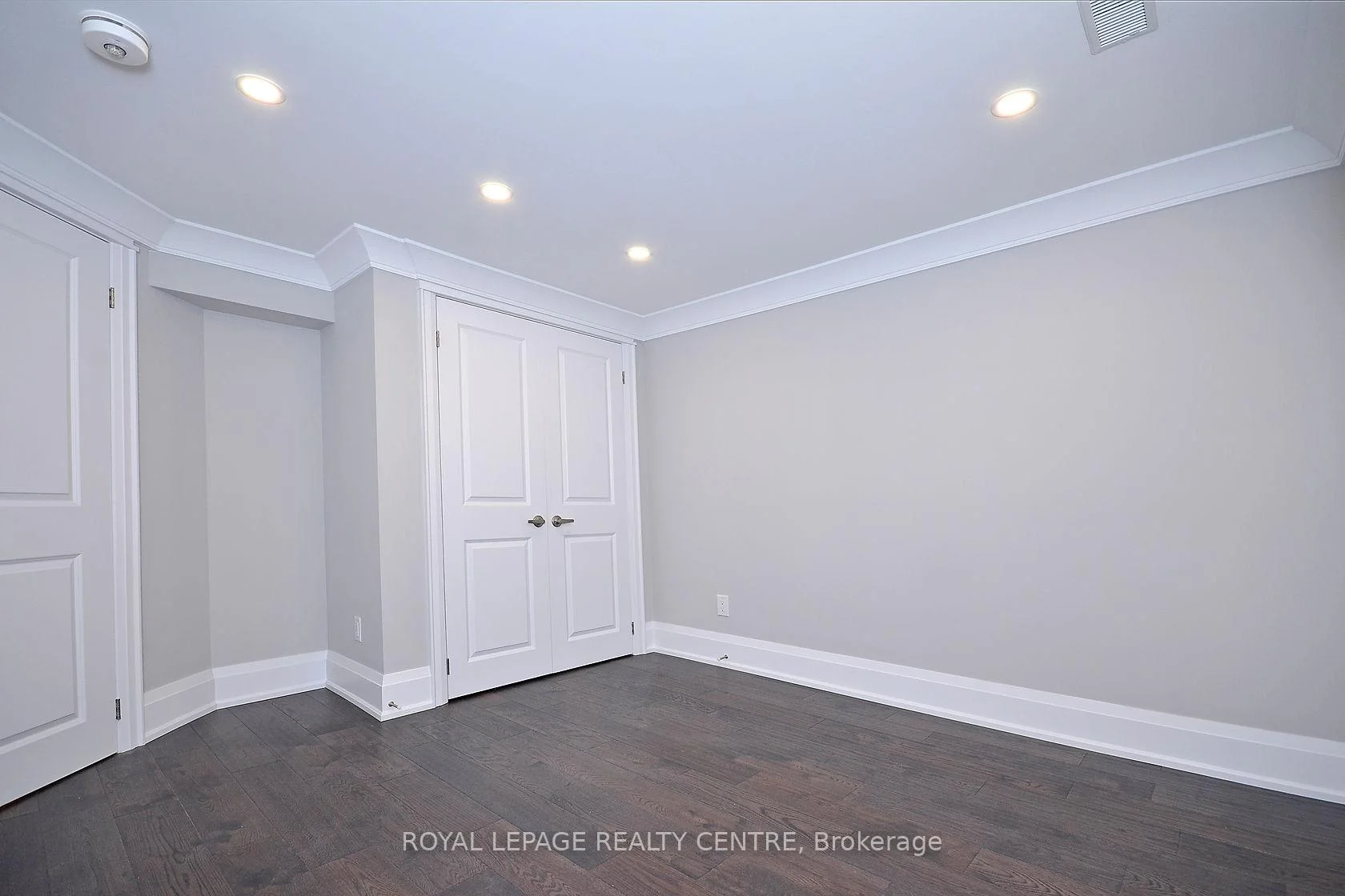 Photo 57 of Unit Lower, 326 Slade Crescent, Oakville, West — HOMEH
