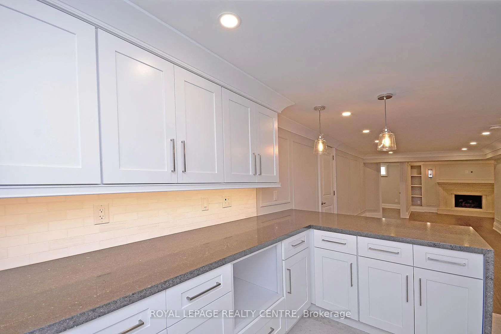 Photo 83 of Unit Lower, 326 Slade Crescent, Oakville, West — HOMEH