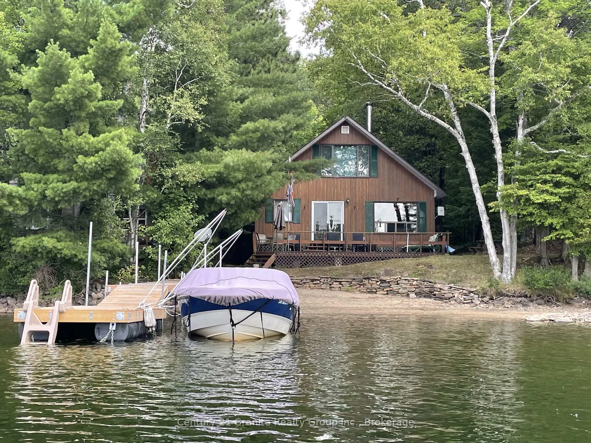 Front of 1100 Fairfield Bay Drive S