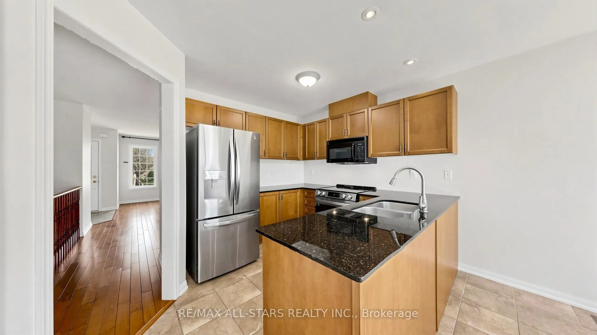 Photo 7 of 22 Geo Izatt Drive, Uxbridge — HOMEH