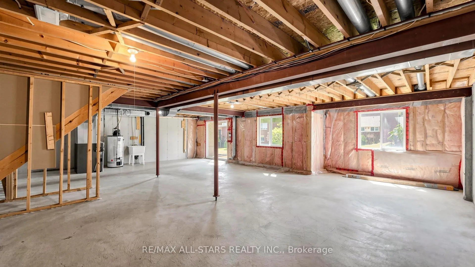 Photo 22 of 22 Geo Izatt Drive, Uxbridge — HOMEH