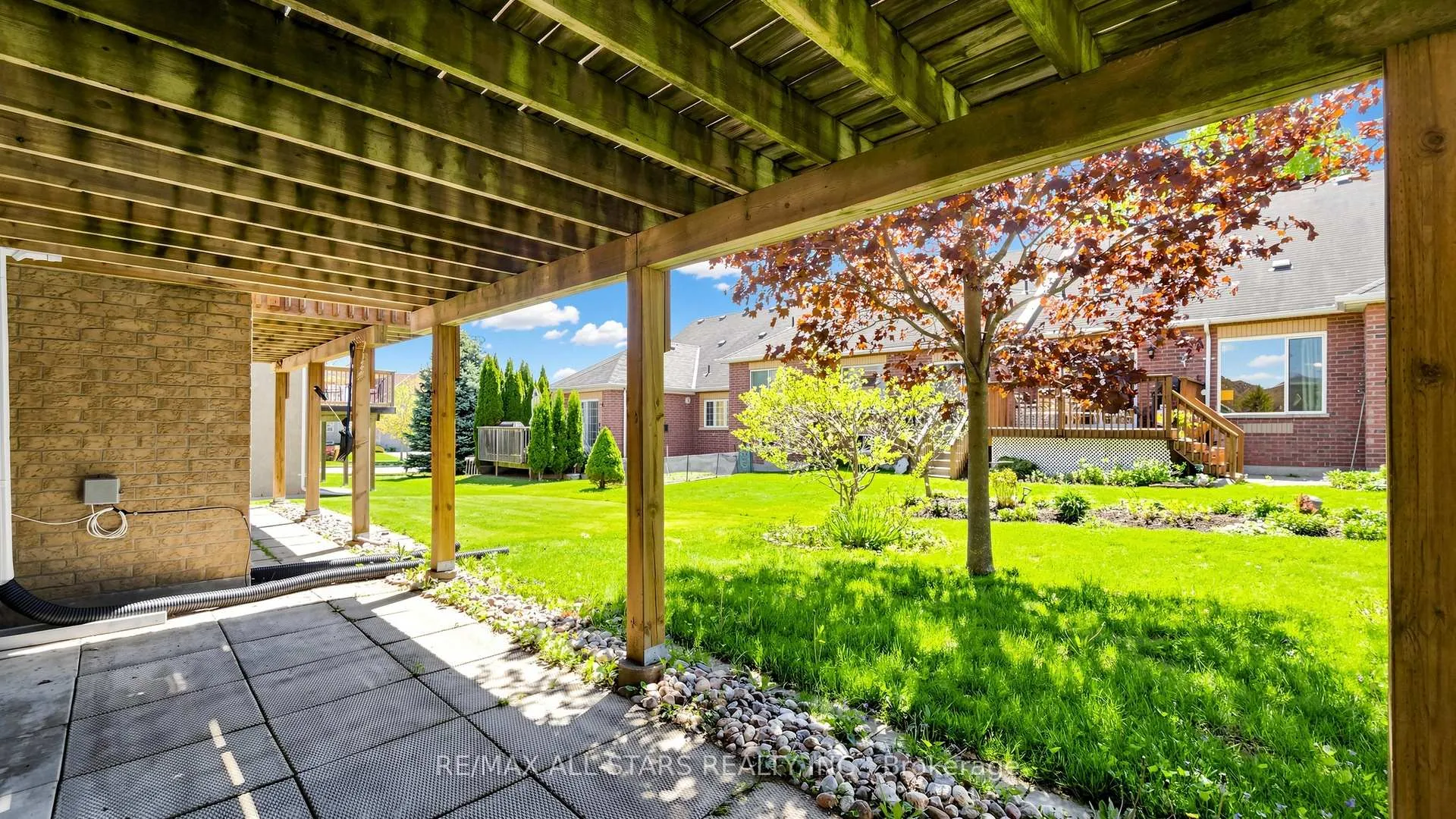 Photo 31 of 22 Geo Izatt Drive, Uxbridge — HOMEH