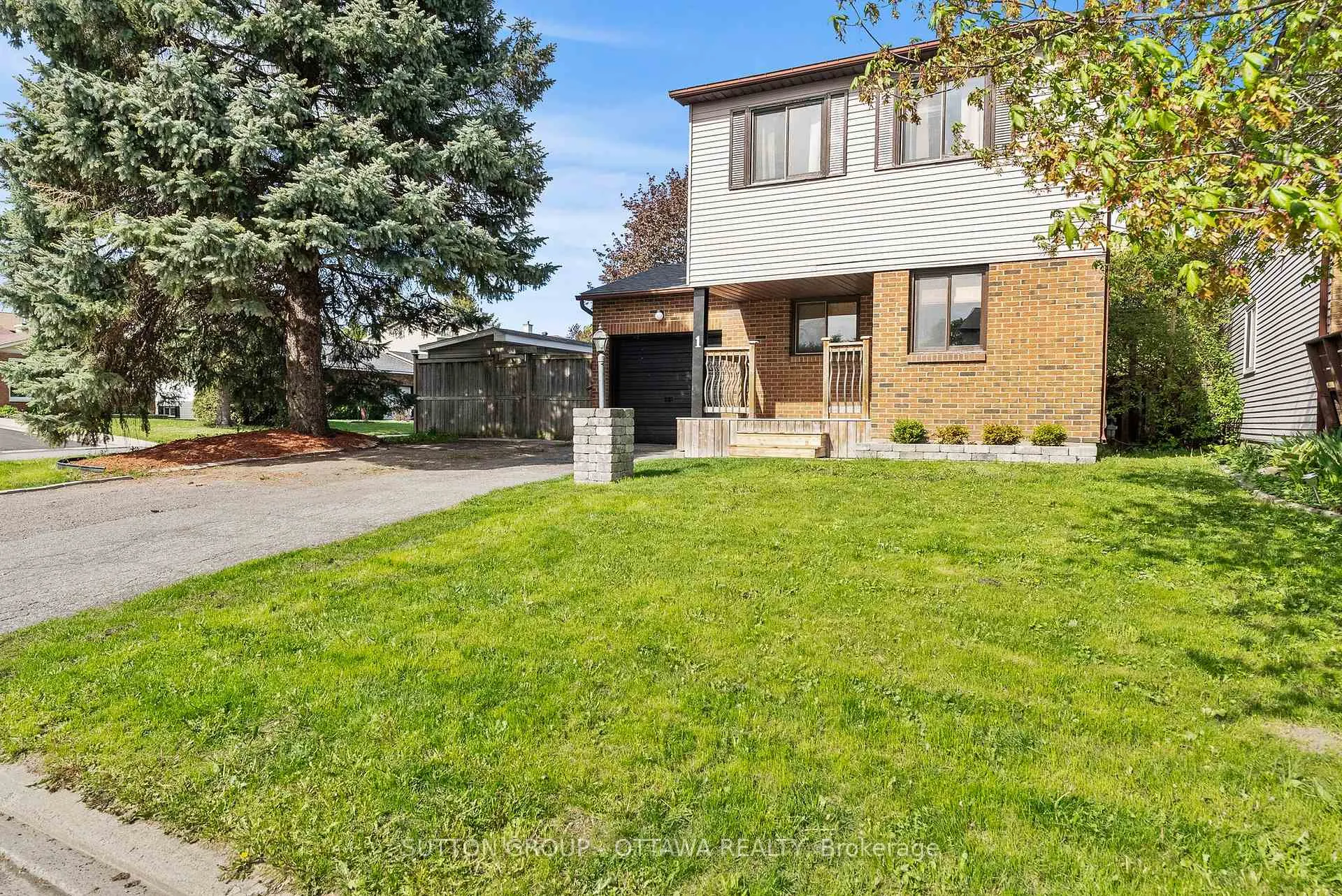 Photo 2 of 1 Airycot Circle, Ottawa, Barrhaven - Pheasant Run — HOMEH