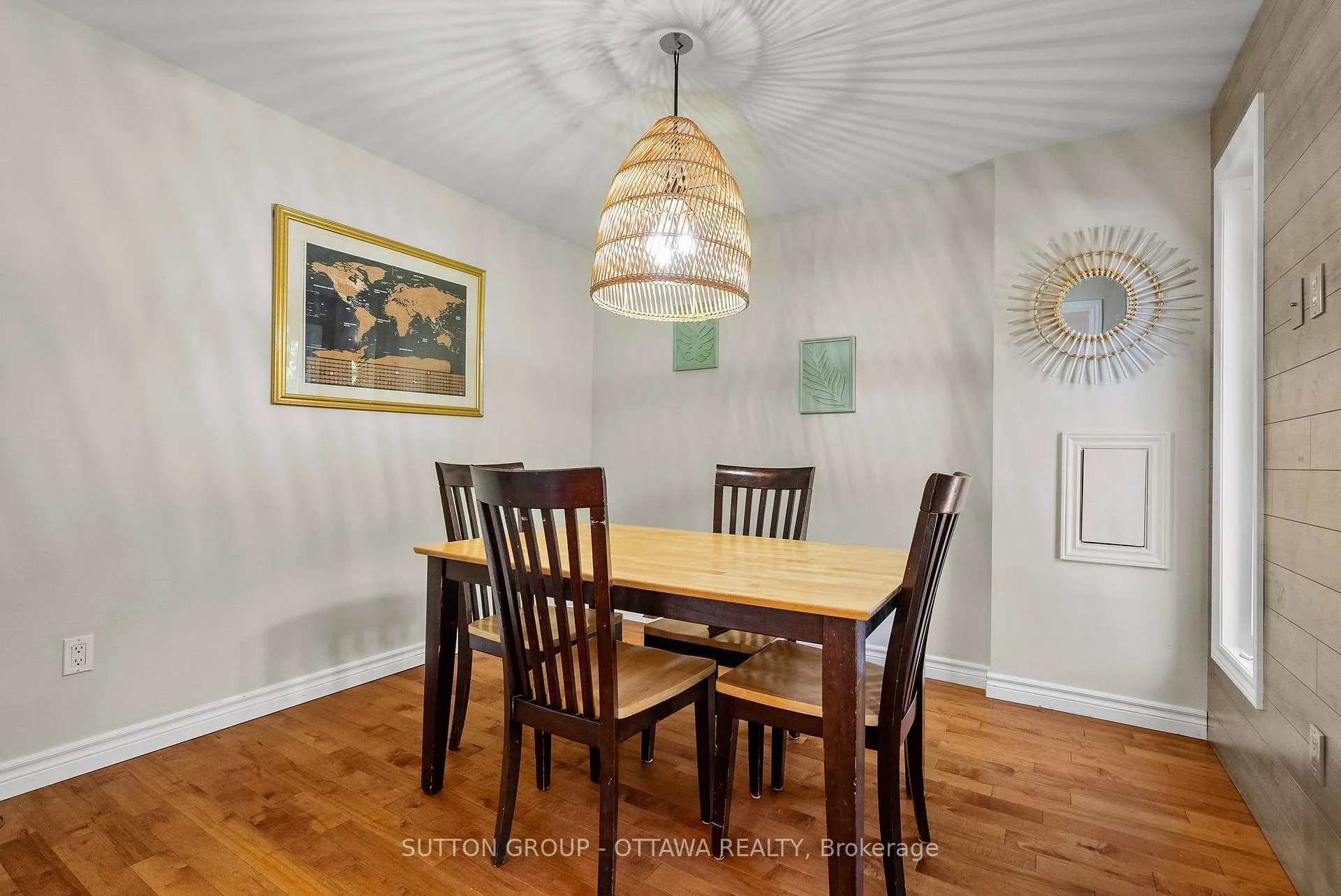 Photo 19 of 1 Airycot Circle, Ottawa, Barrhaven - Pheasant Run — HOMEH