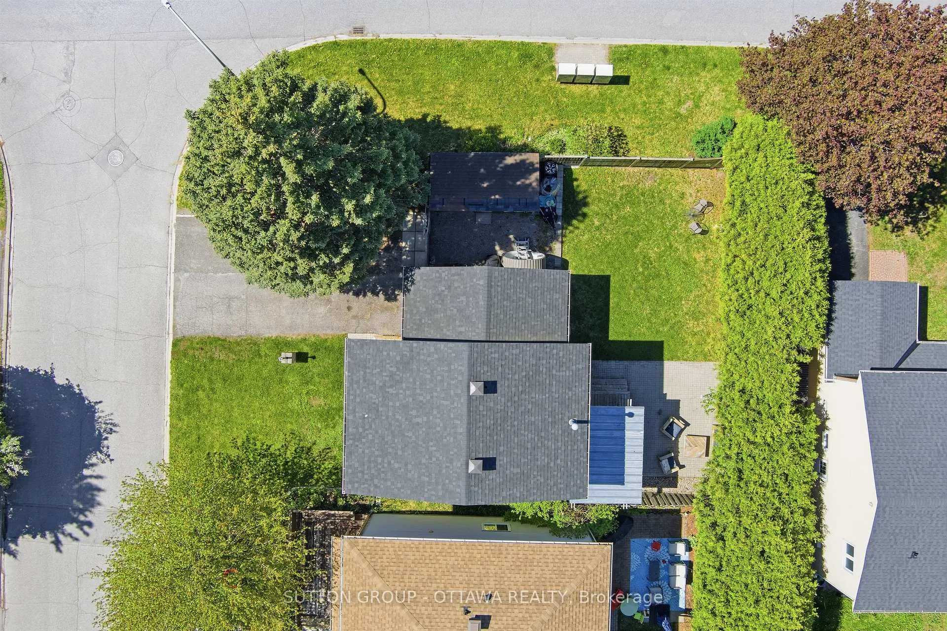 Photo 43 of 1 Airycot Circle, Ottawa, Barrhaven - Pheasant Run — HOMEH