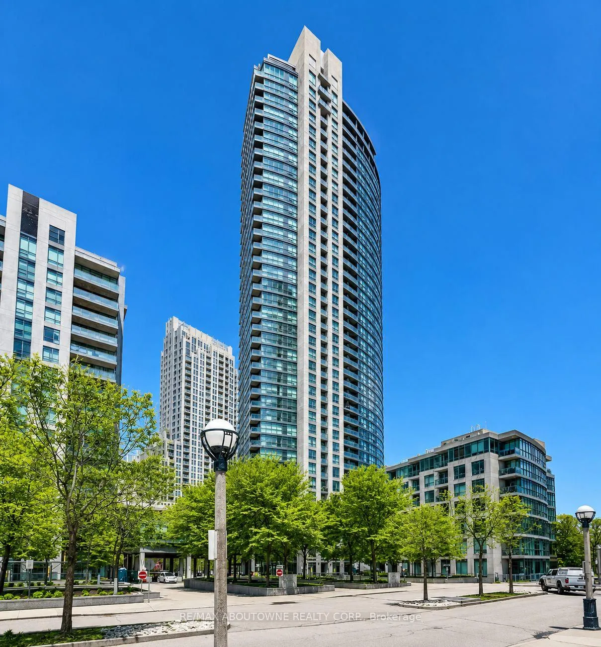 Front of Unit 3008, 215 Fort York Boulevard
