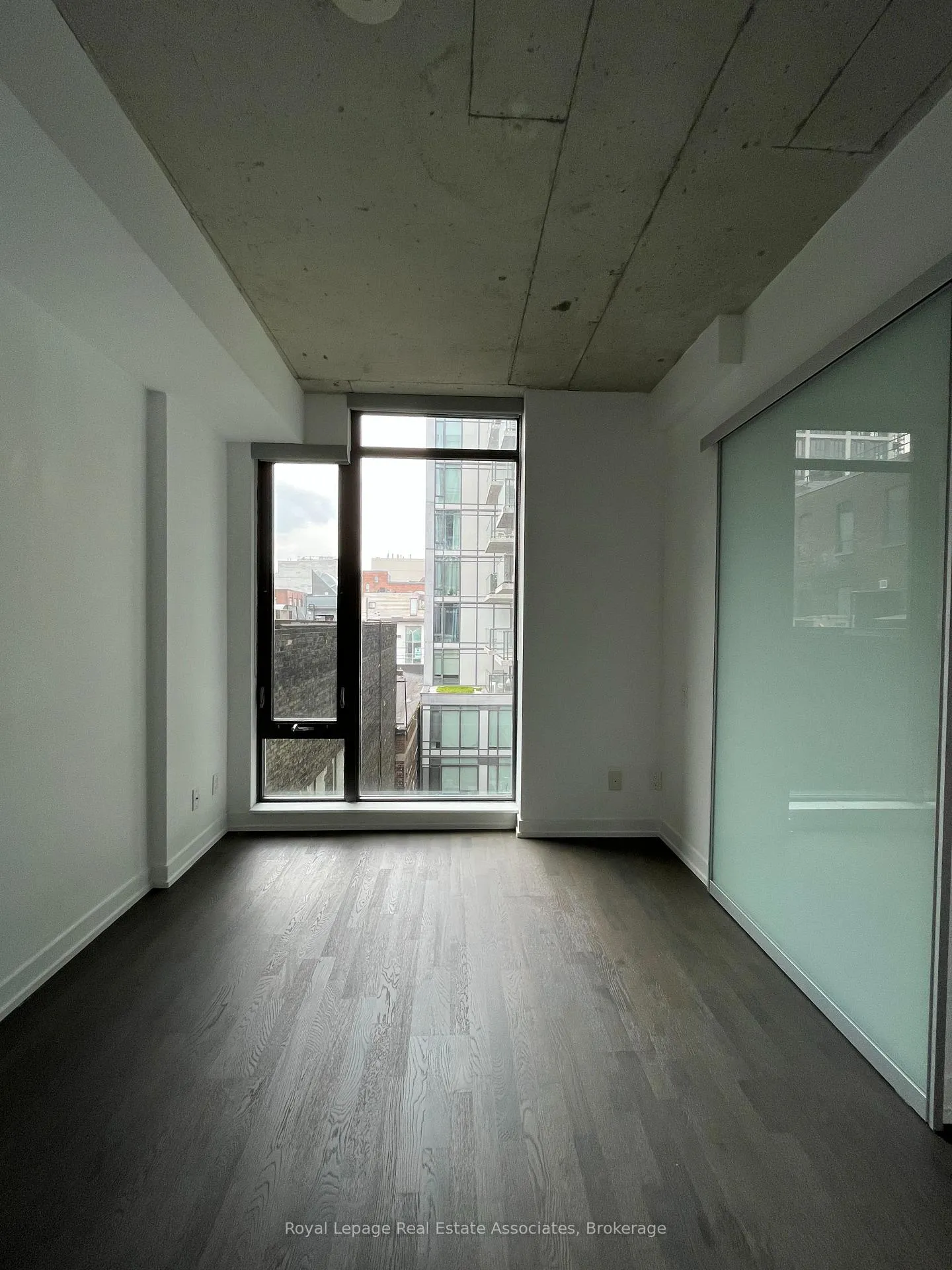 Photo 10 of Unit 439, 461 Adelaide Street W, Toronto, Waterfront Communities — HOMEH