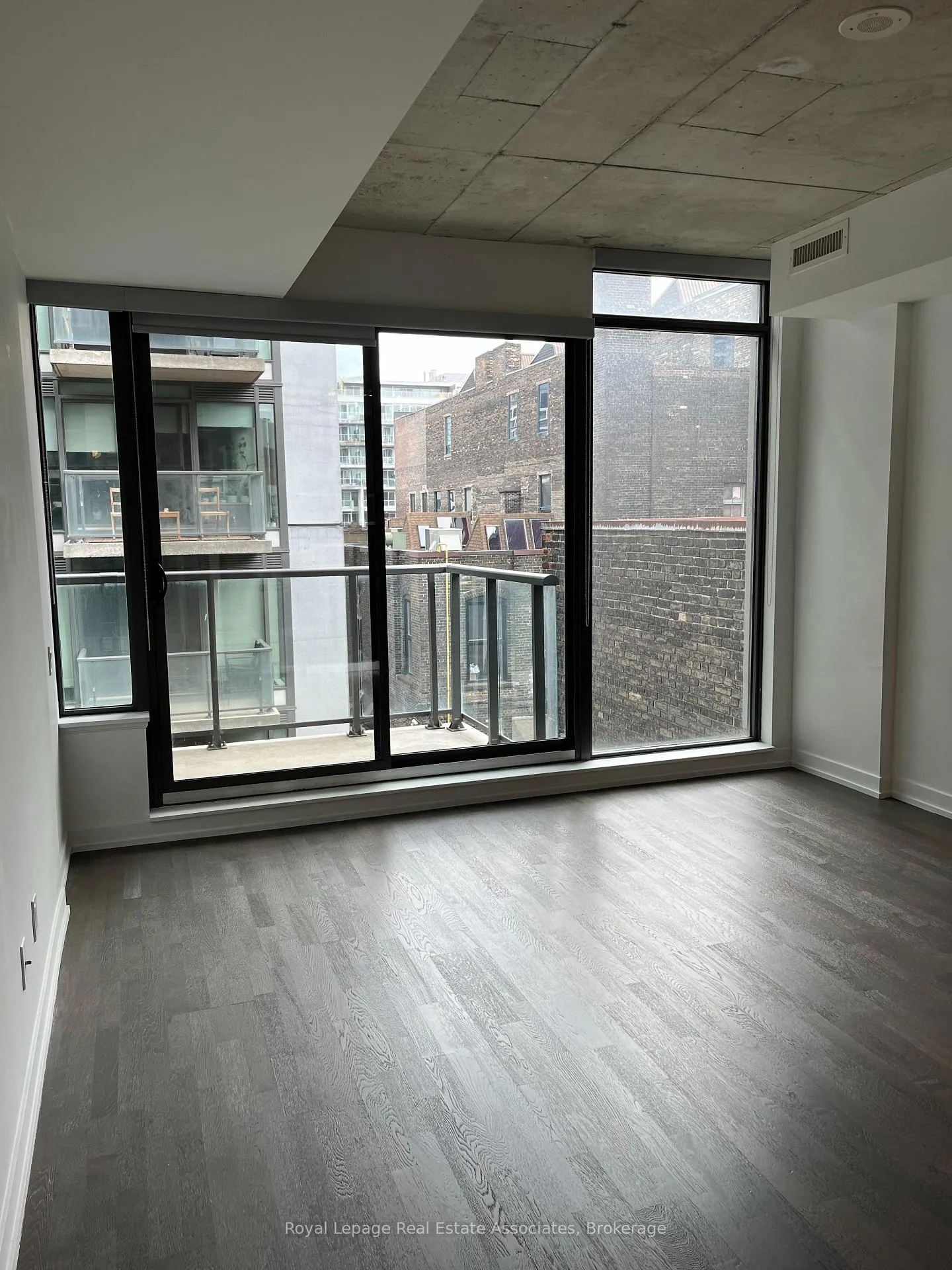 Photo 15 of Unit 439, 461 Adelaide Street W, Toronto, Waterfront Communities — HOMEH