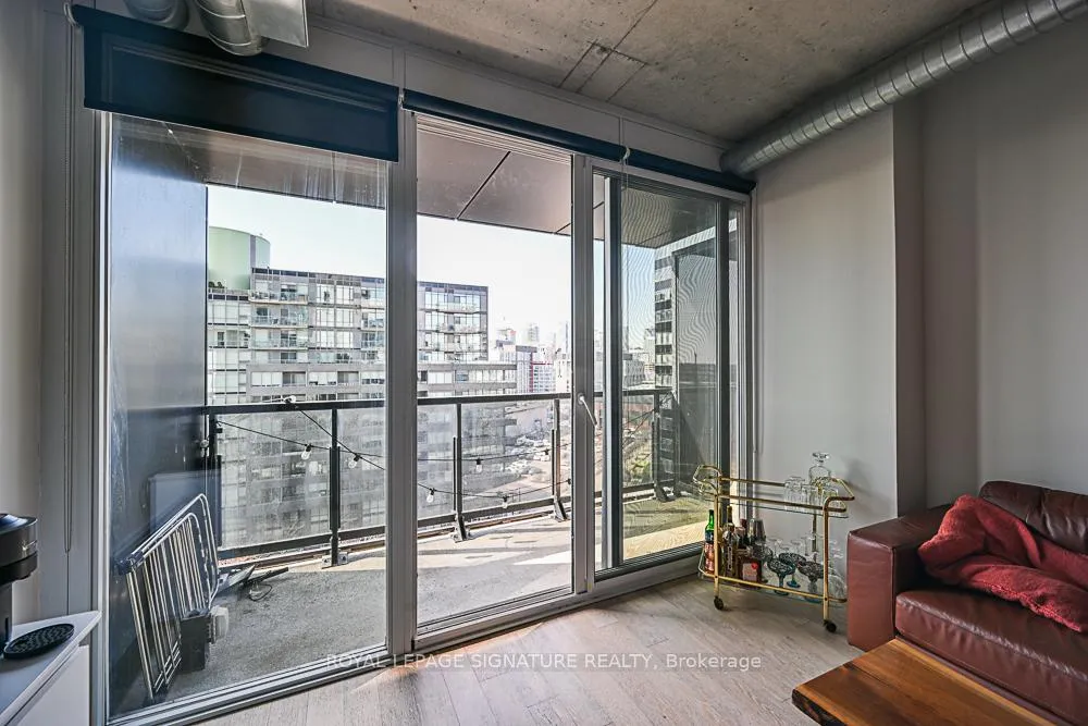 Photo 4 of Unit 803, 170 Bayview Avenue, Toronto, Waterfront Communities — HOMEH