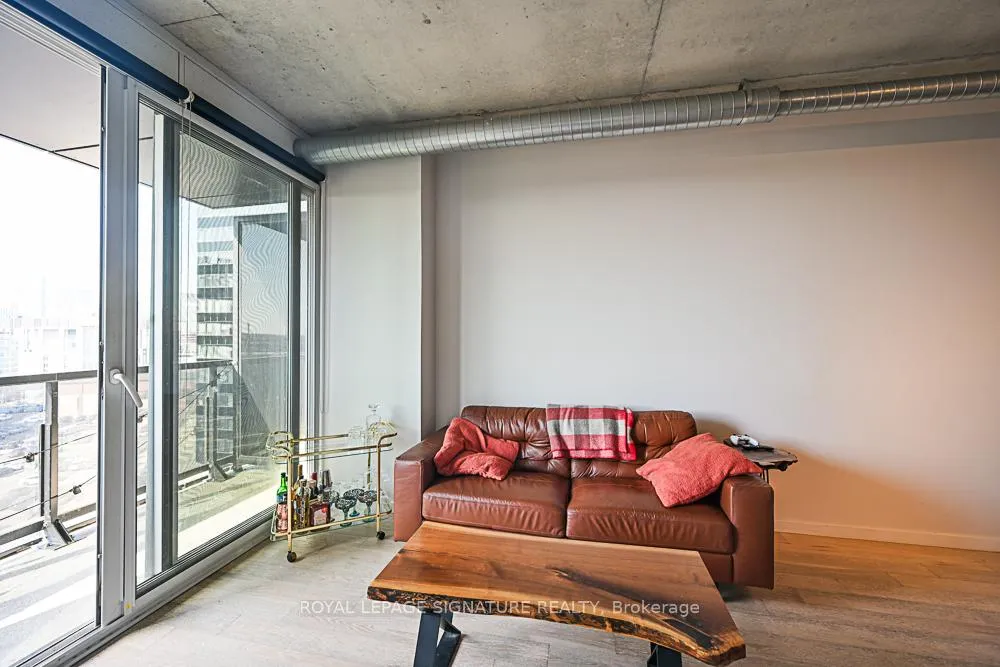 Photo 5 of Unit 803, 170 Bayview Avenue, Toronto, Waterfront Communities — HOMEH
