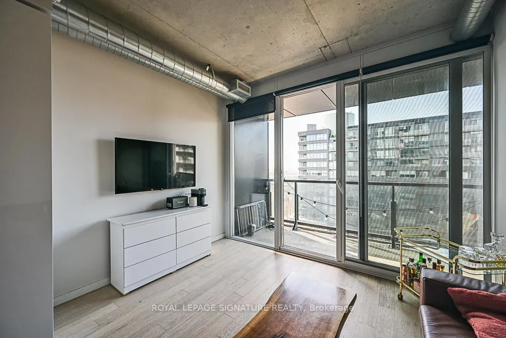 Photo 7 of Unit 803, 170 Bayview Avenue, Toronto, Waterfront Communities — HOMEH