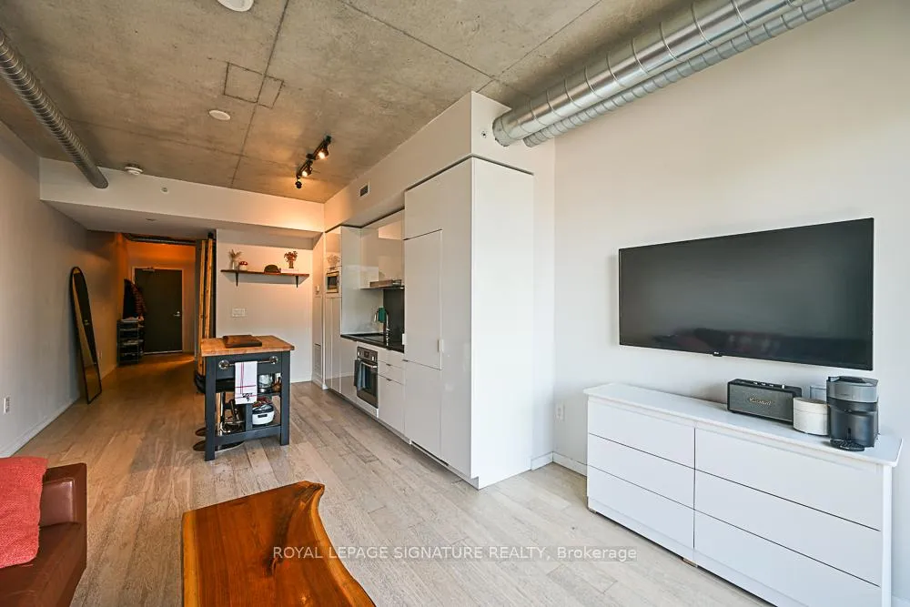 Photo 9 of Unit 803, 170 Bayview Avenue, Toronto, Waterfront Communities — HOMEH