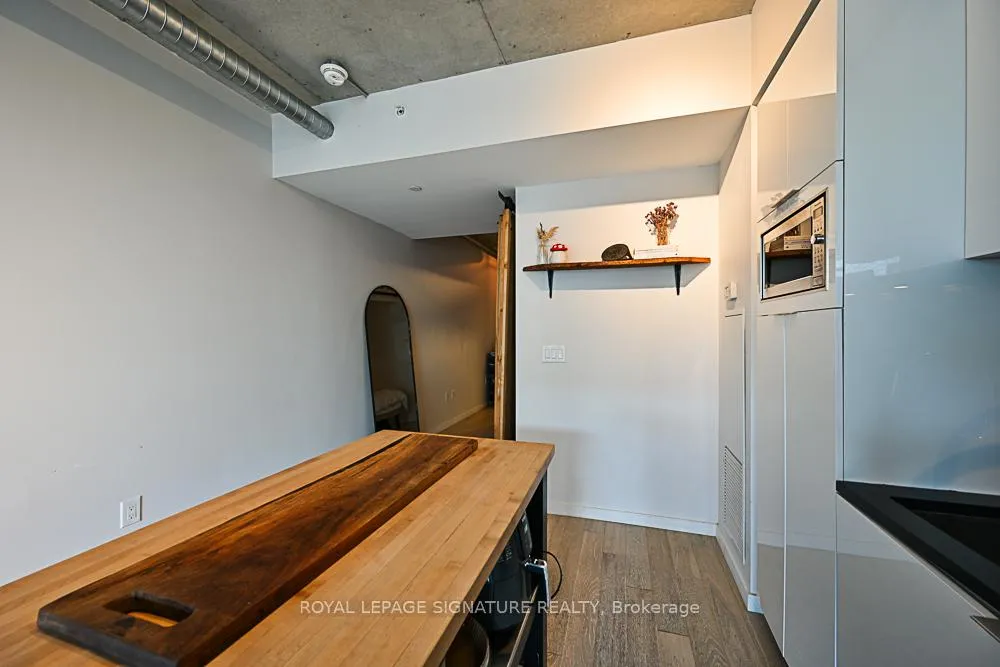 Photo 16 of Unit 803, 170 Bayview Avenue, Toronto, Waterfront Communities — HOMEH