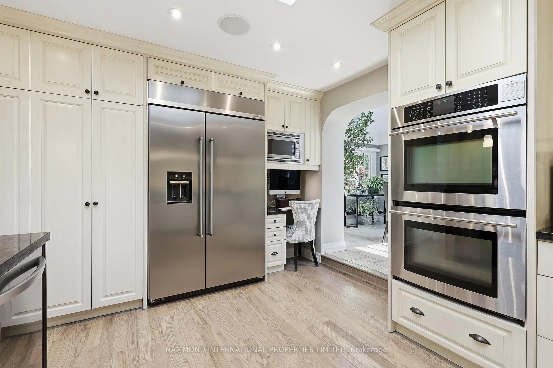 Photo 7 of 20 Orsi Court, Markham, Thornhill — HOMEH