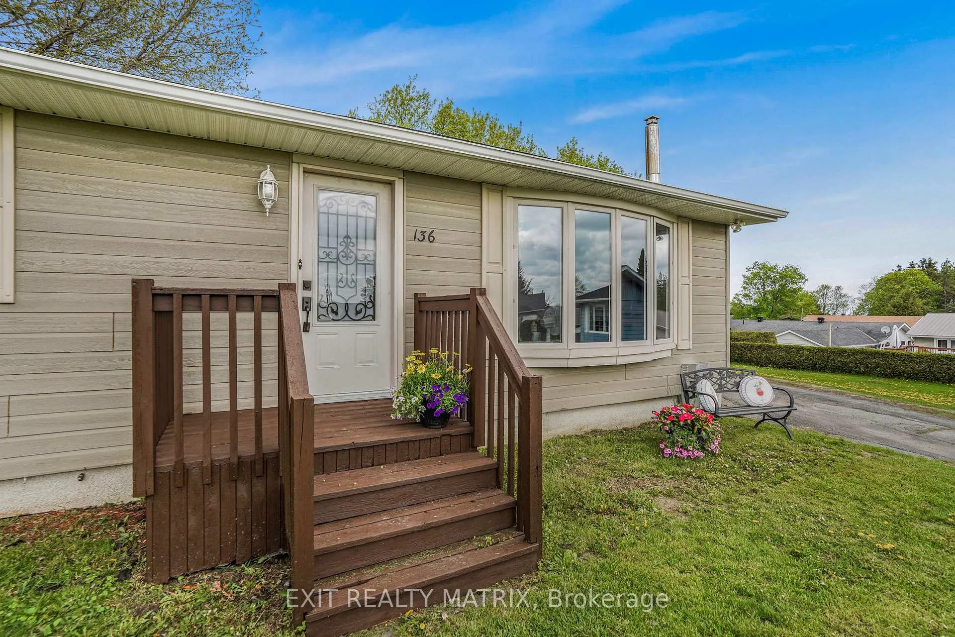 Photo 3 of 136 Martel Crescent, Champlain, Vankleek Hill — HOMEH