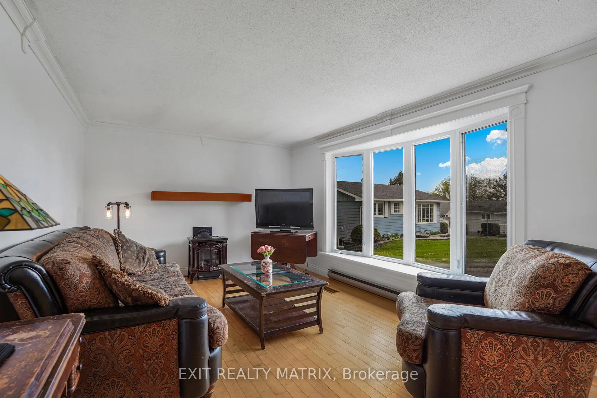 Photo 4 of 136 Martel Crescent, Champlain, Vankleek Hill — HOMEH