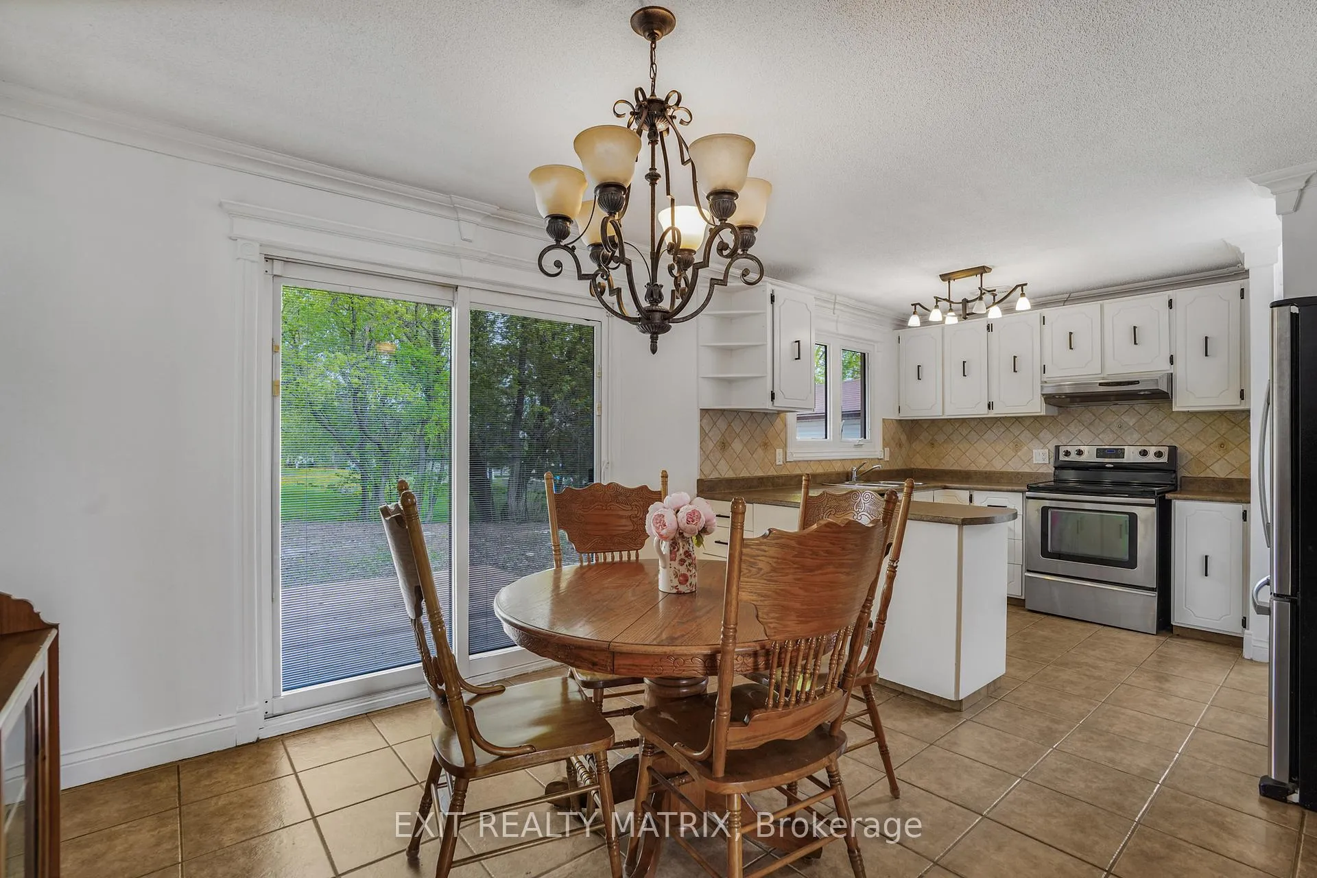 Photo 8 of 136 Martel Crescent, Champlain, Vankleek Hill — HOMEH