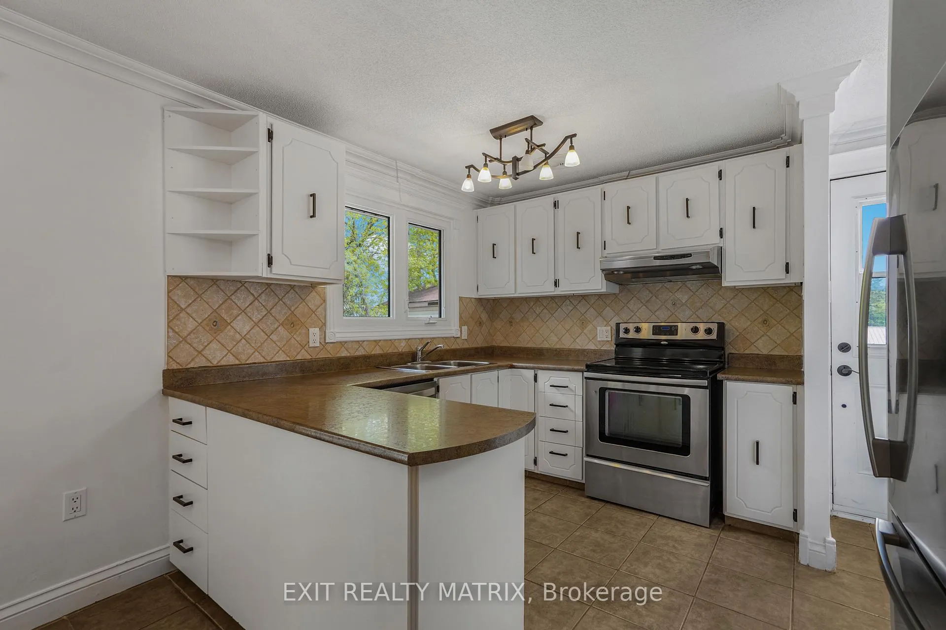 Photo 11 of 136 Martel Crescent, Champlain, Vankleek Hill — HOMEH