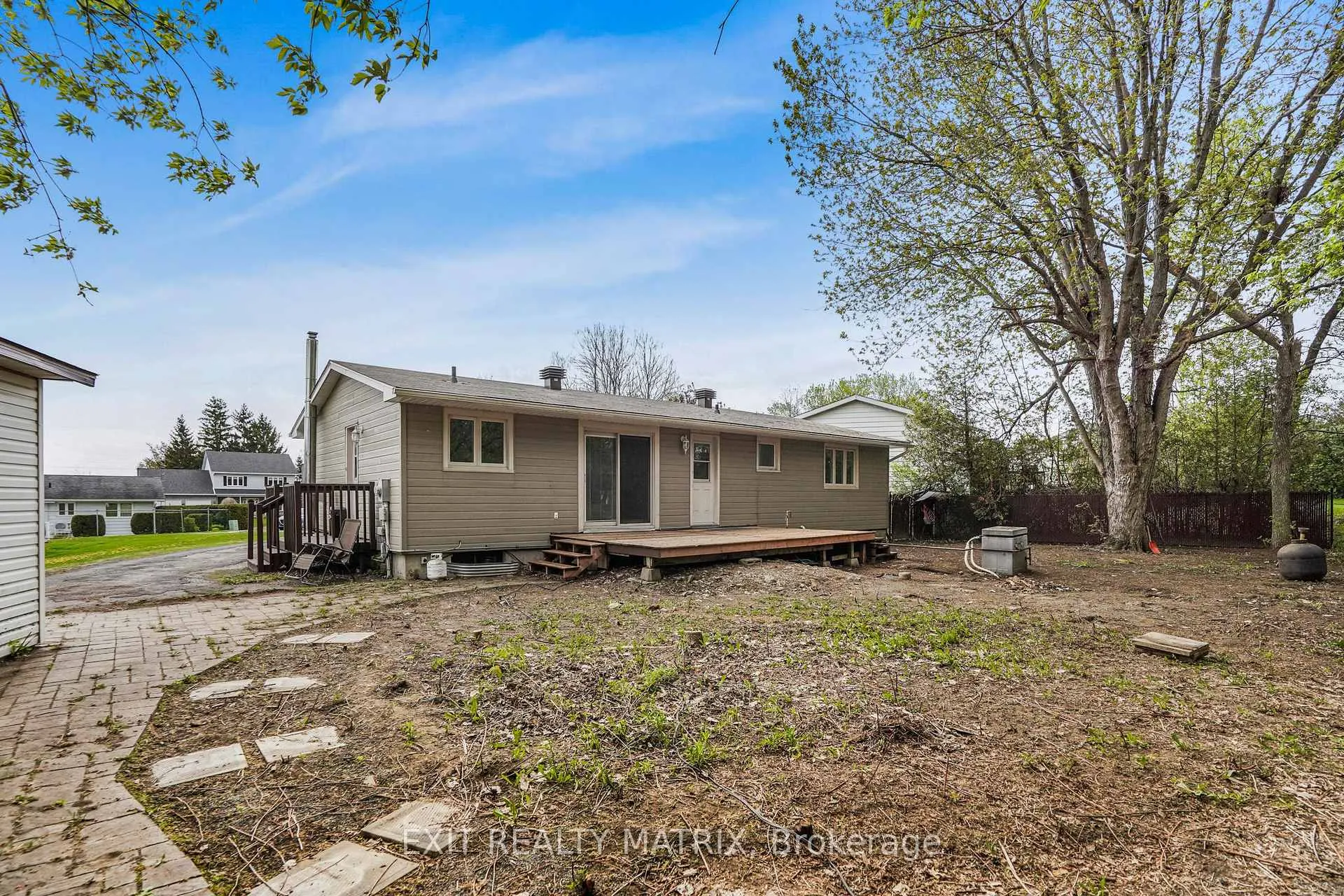 Photo 29 of 136 Martel Crescent, Champlain, Vankleek Hill — HOMEH