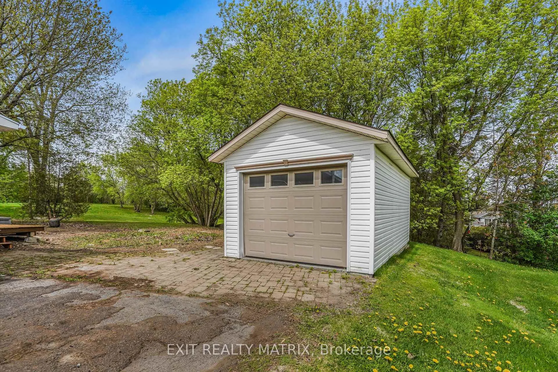 Photo 31 of 136 Martel Crescent, Champlain, Vankleek Hill — HOMEH