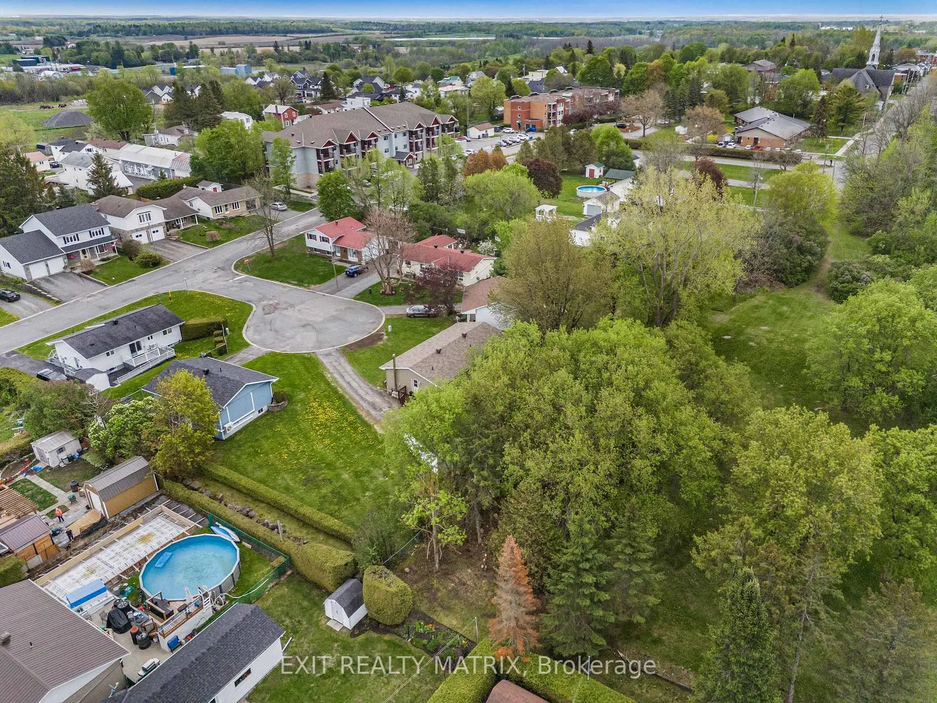 Photo 38 of 136 Martel Crescent, Champlain, Vankleek Hill — HOMEH