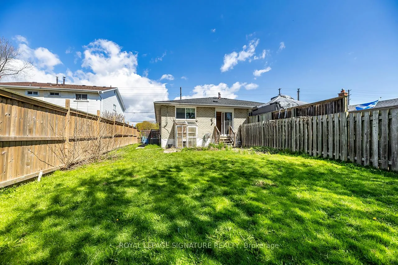 Photo 6 of 593 Gibb Street, Oshawa, Vanier — HOMEH