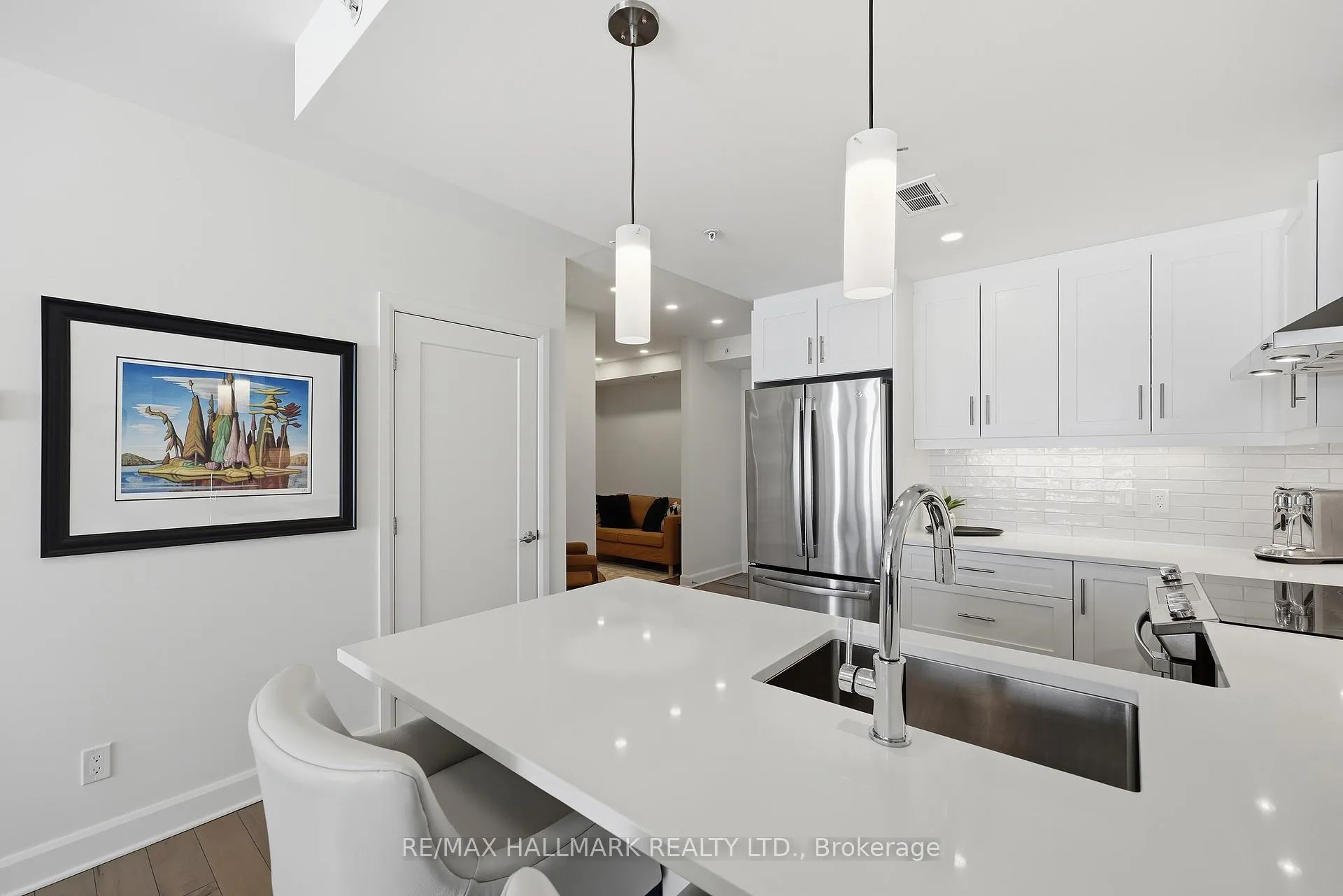 Photo 10 of Unit 318, 129b South Street, Gananoque — HOMEH