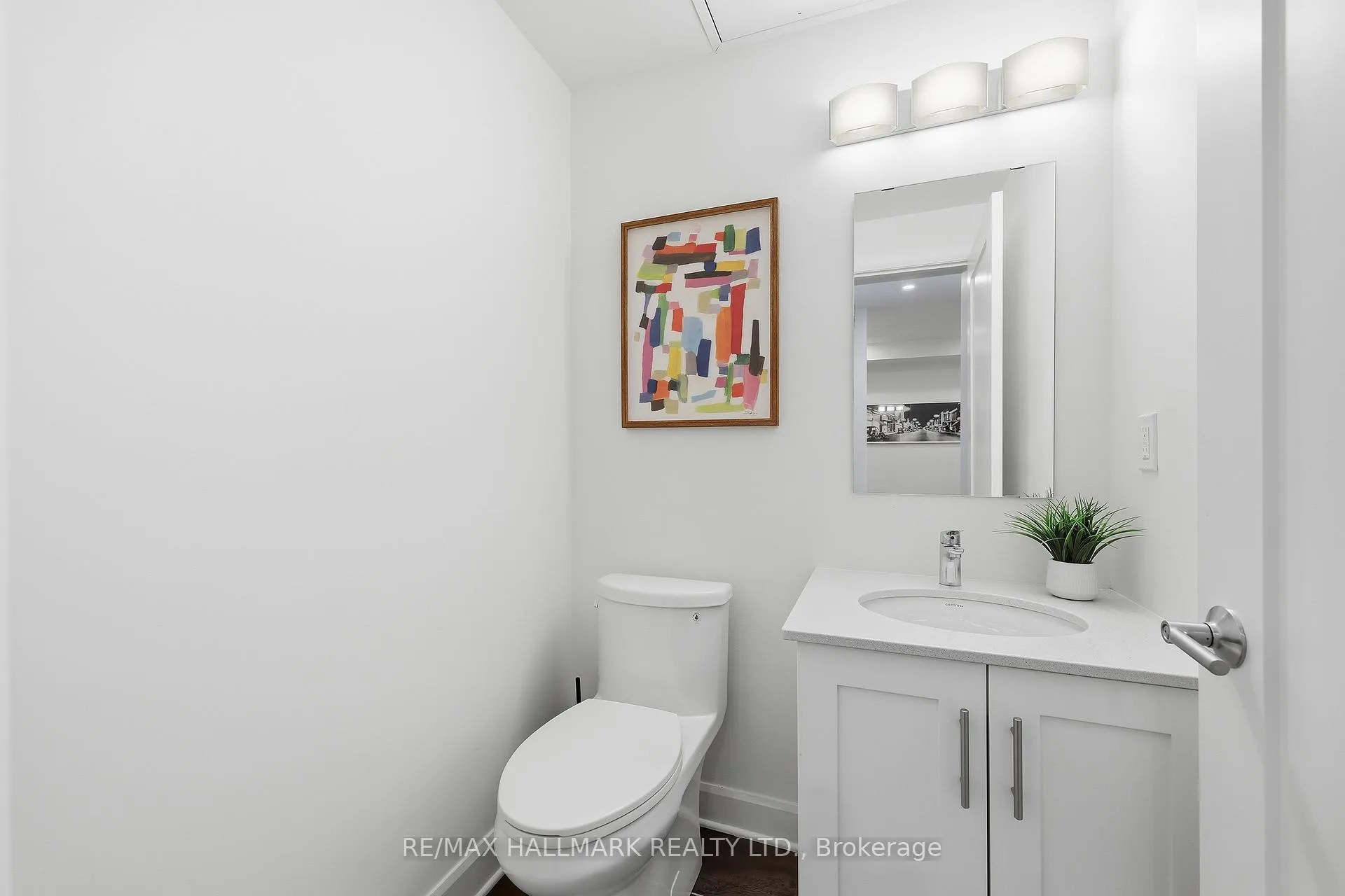 Photo 21 of Unit 318, 129b South Street, Gananoque — HOMEH