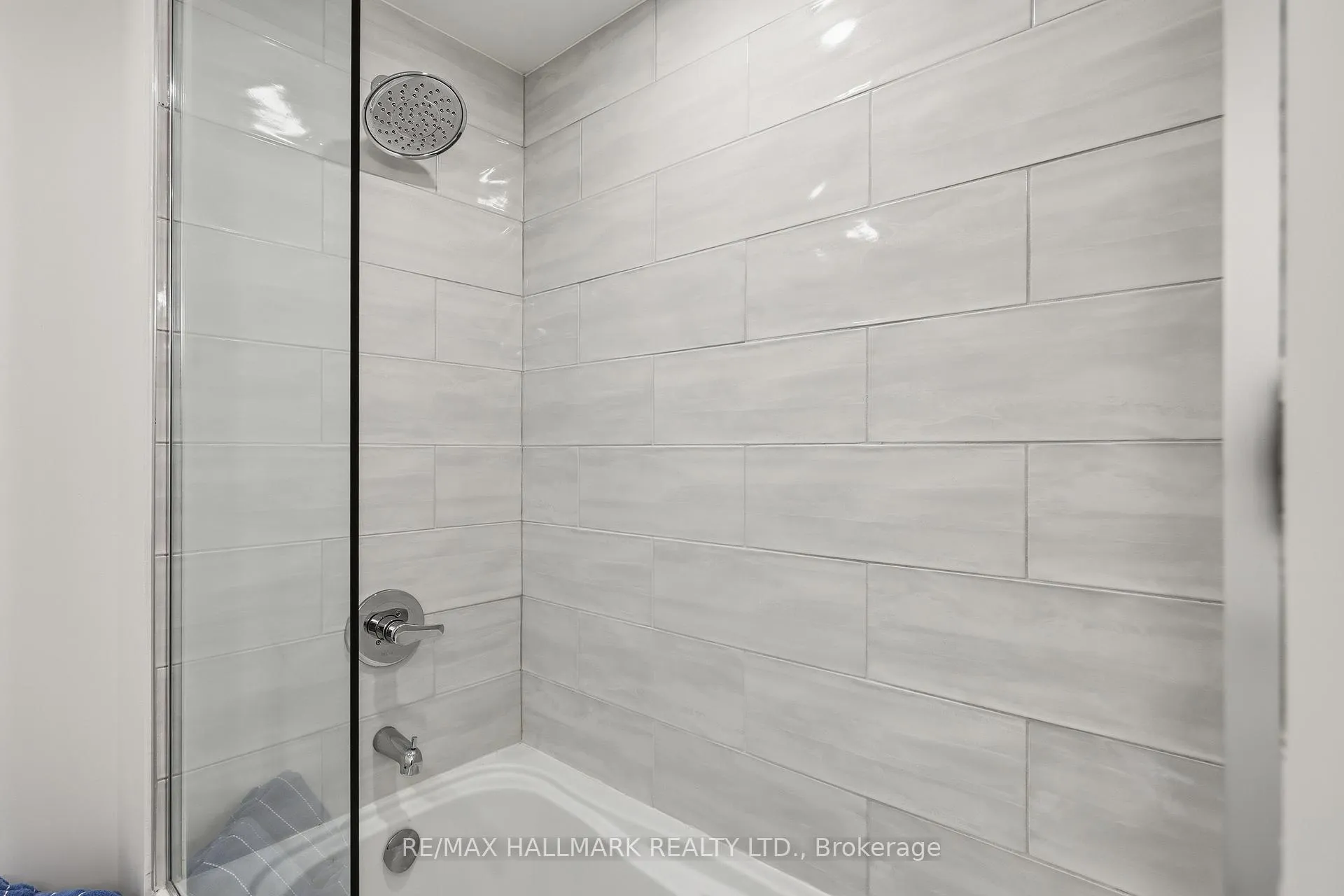 Photo 31 of Unit 318, 129b South Street, Gananoque — HOMEH