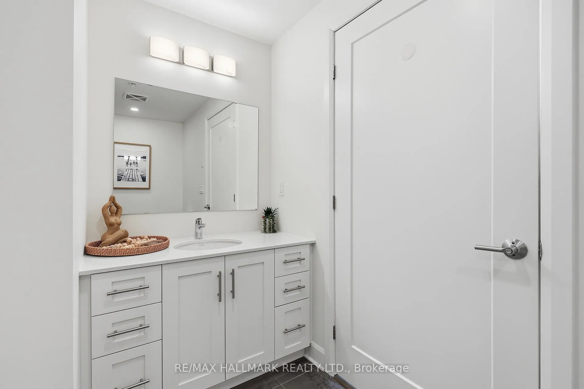 Photo 33 of Unit 318, 129b South Street, Gananoque — HOMEH