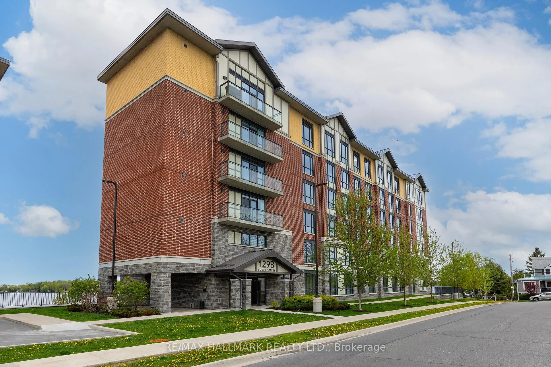 Photo 55 of Unit 318, 129b South Street, Gananoque — HOMEH